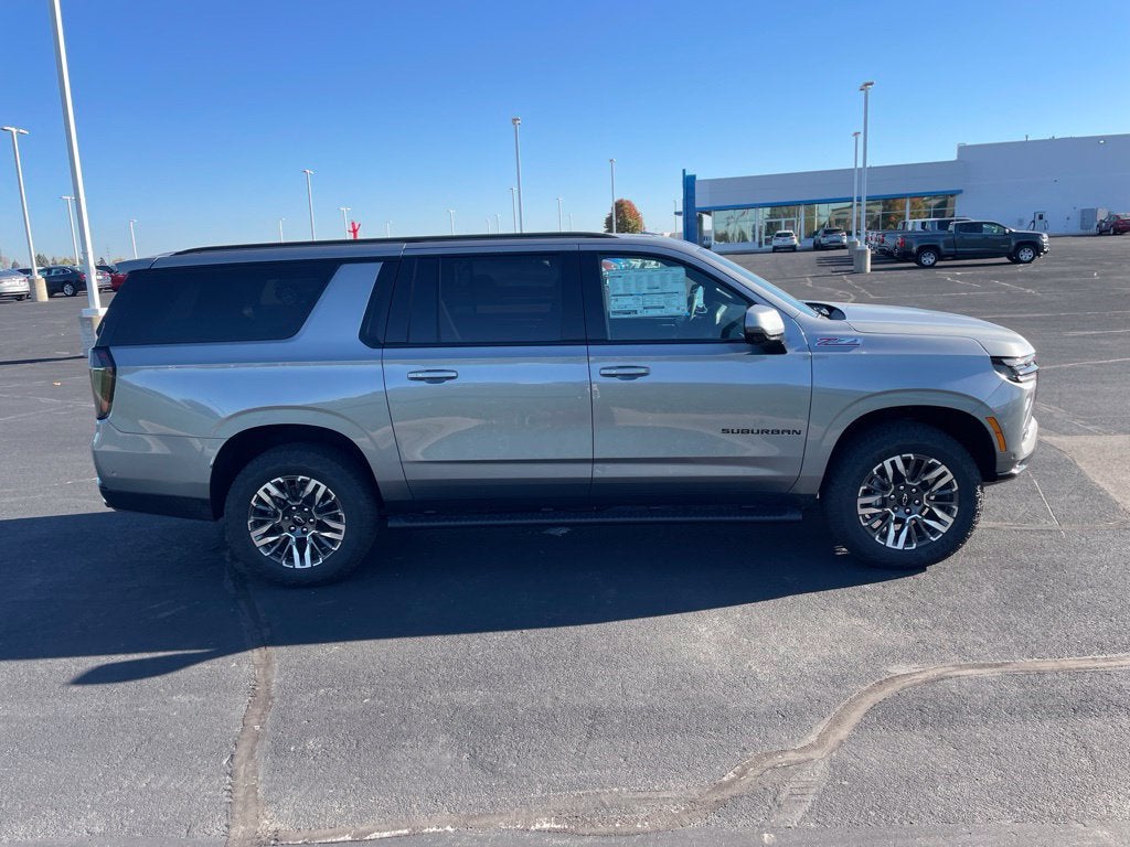 2026 Chevrolet Suburban Z71 - Photo 6