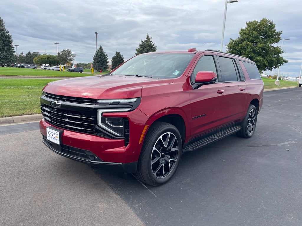 2025 Chevrolet Suburban RST
