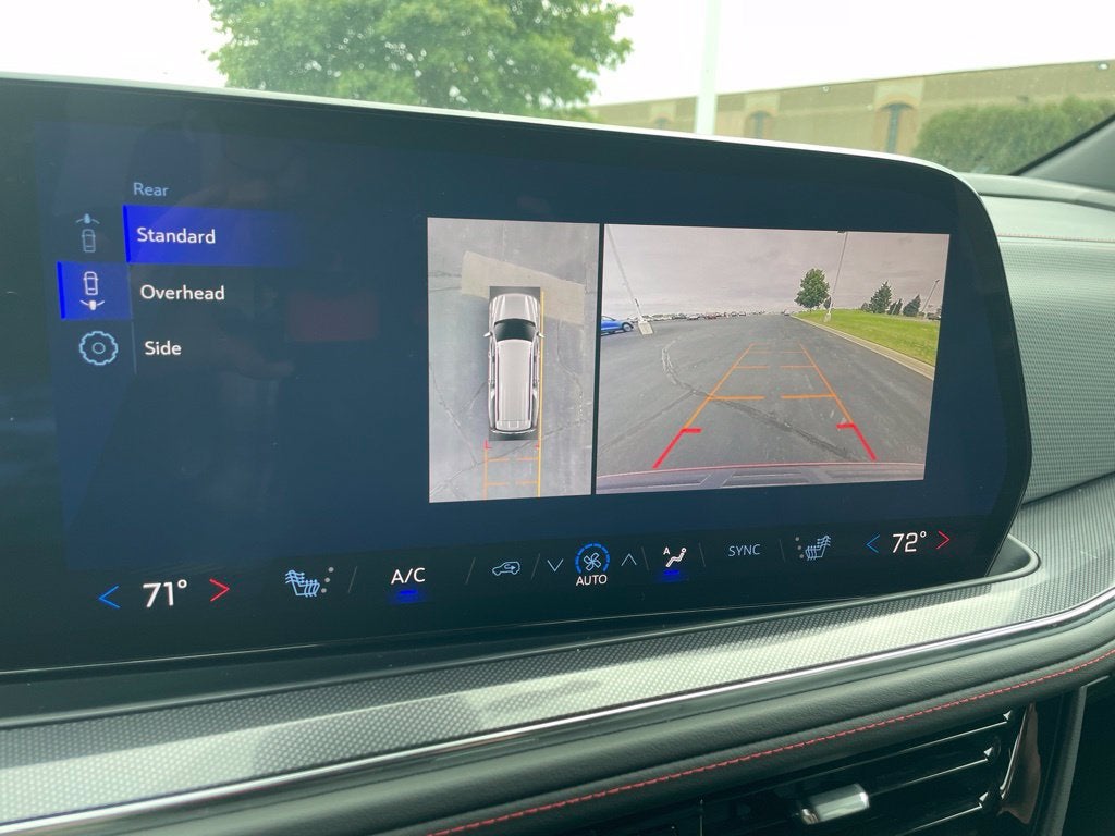 2025 Chevrolet Suburban RST