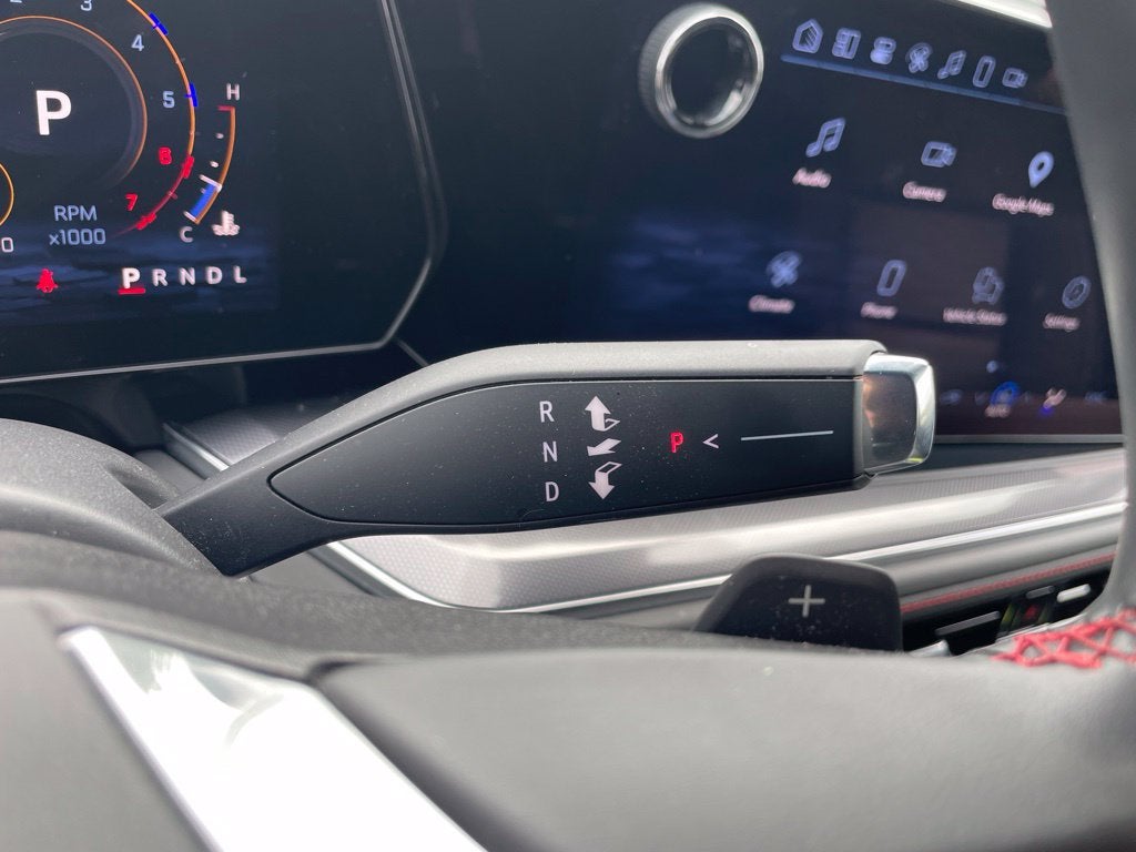 2025 Chevrolet Suburban RST