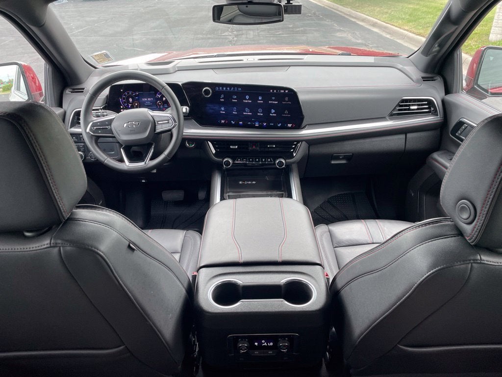 2025 Chevrolet Suburban RST