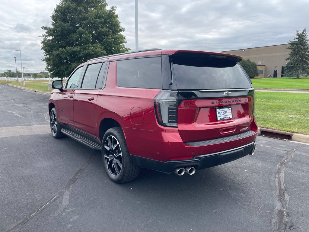 2025 Chevrolet Suburban RST