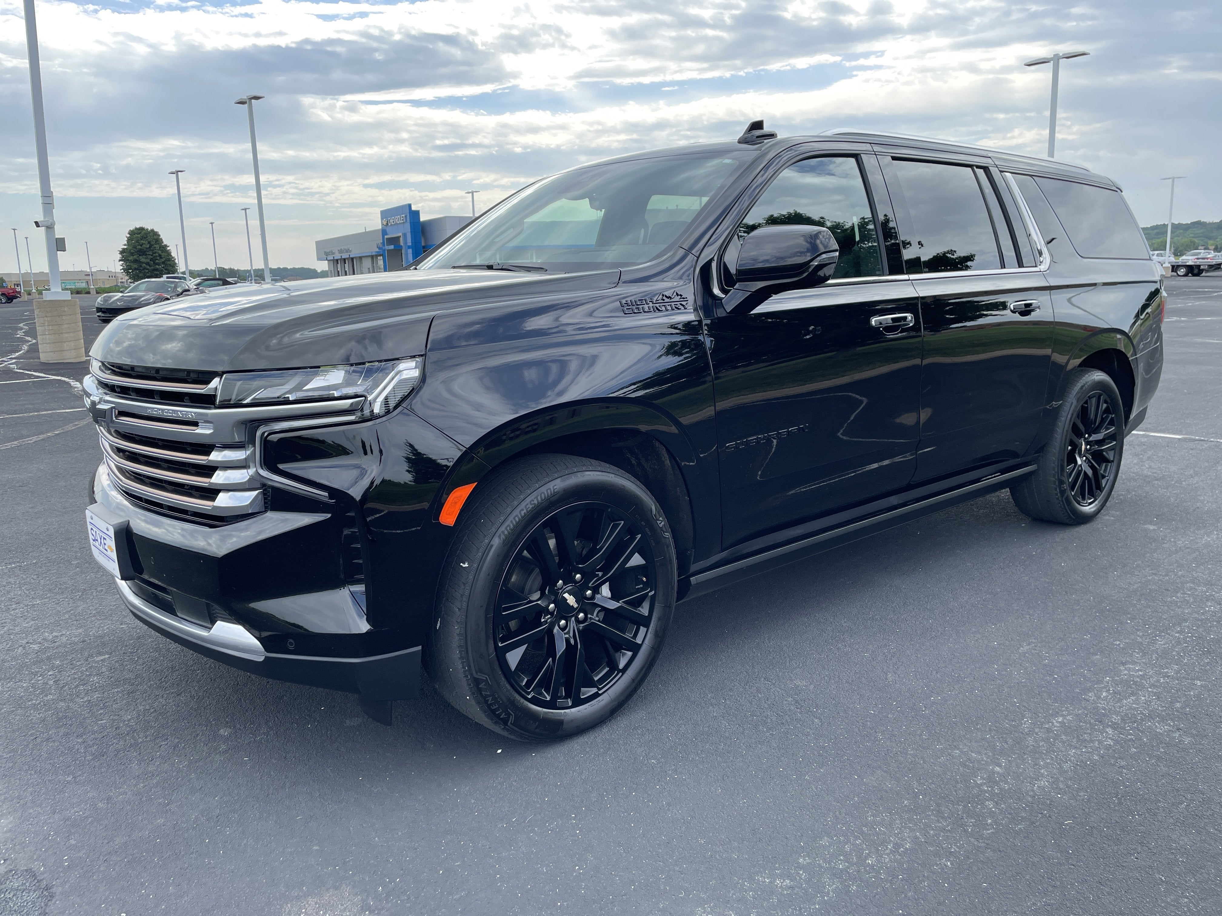 2023 Chevrolet Suburban High Country