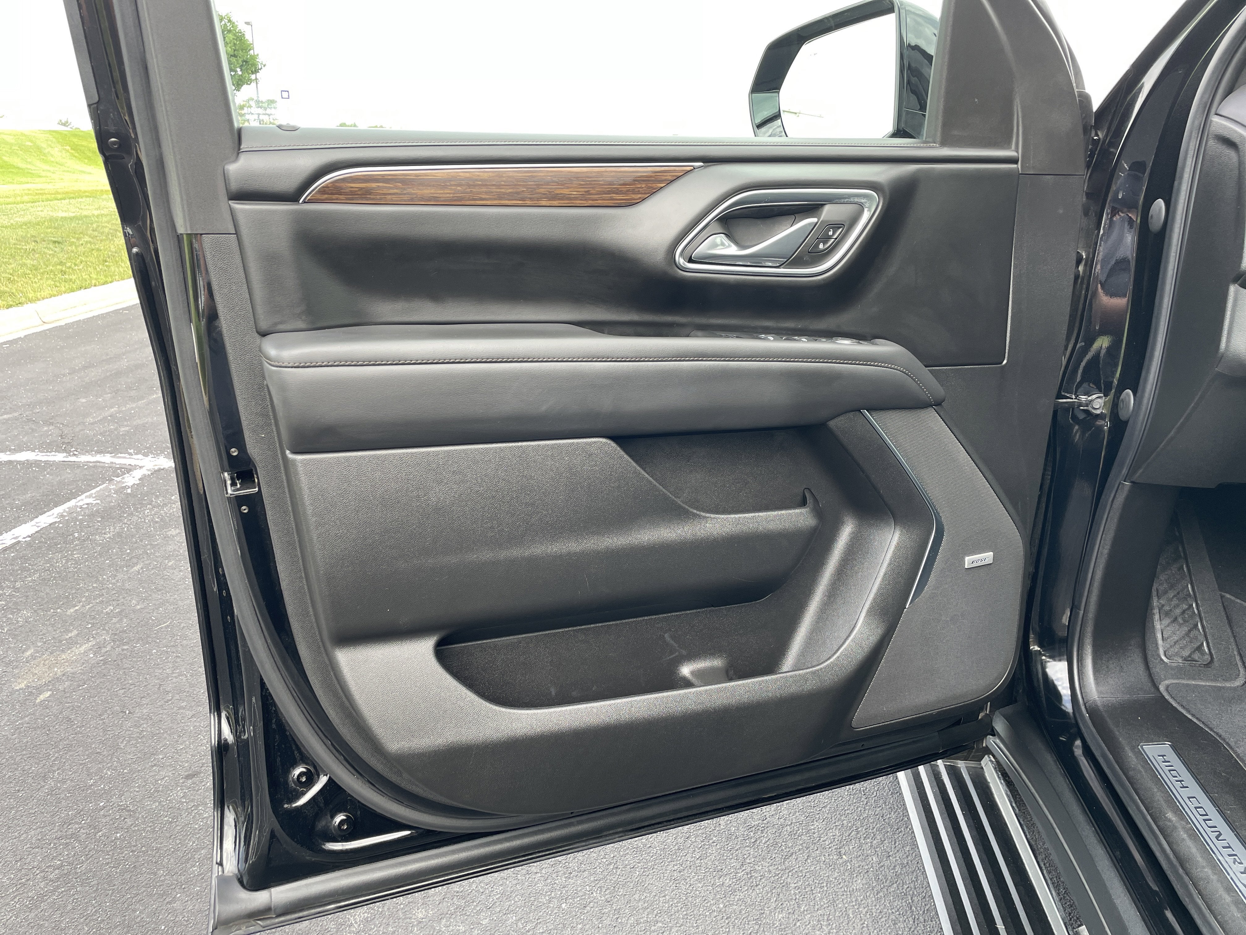 2023 Chevrolet Suburban High Country