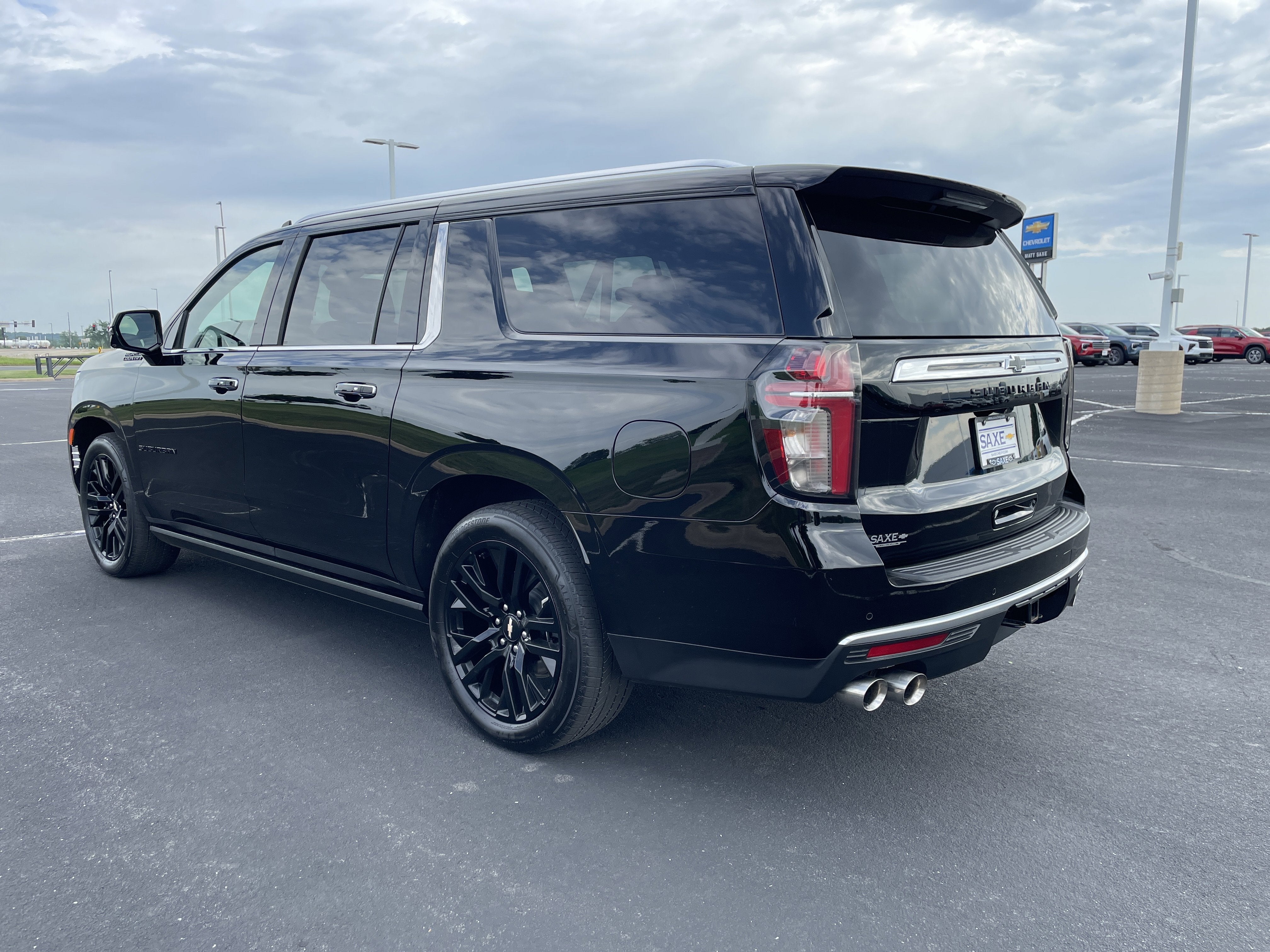 2023 Chevrolet Suburban High Country