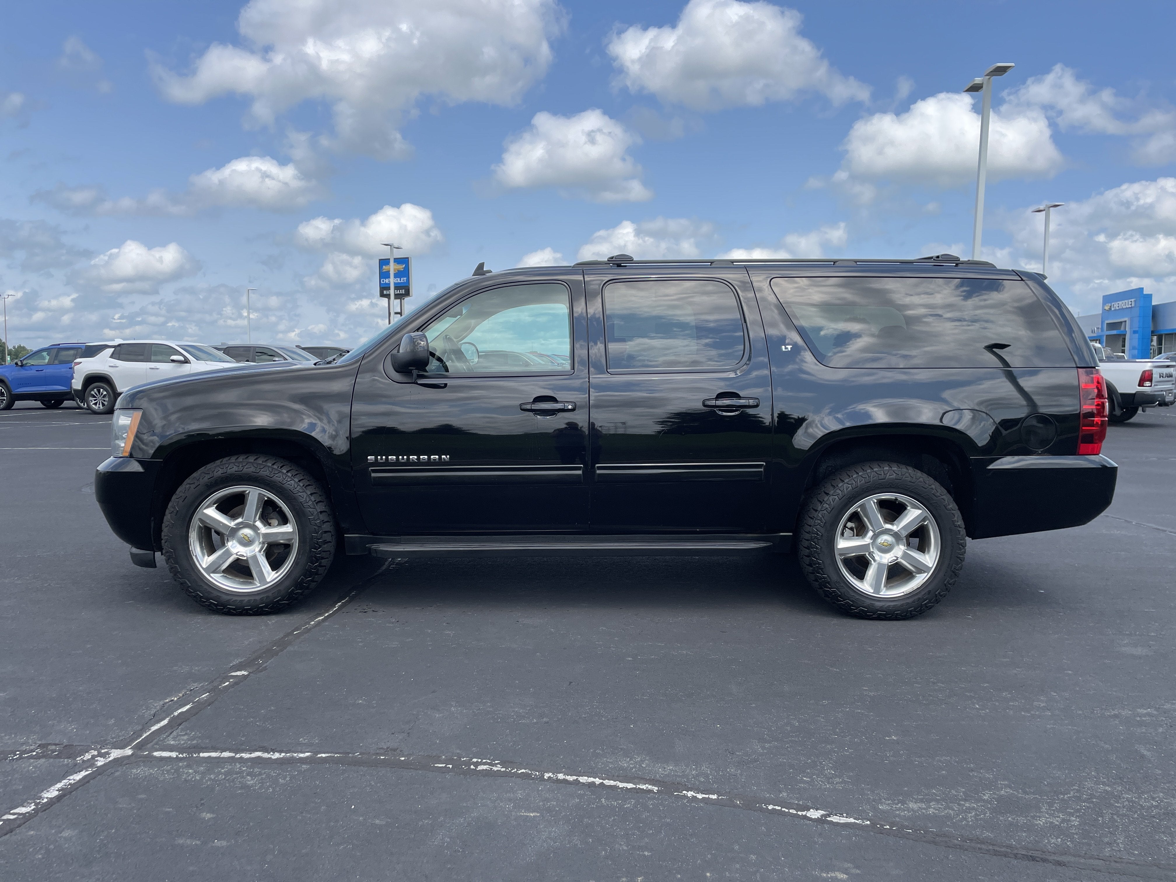 Used 2012 Chevrolet Suburban LT with VIN 1GNSKJE7XCR136593 for sale in Belle Plaine, Minnesota
