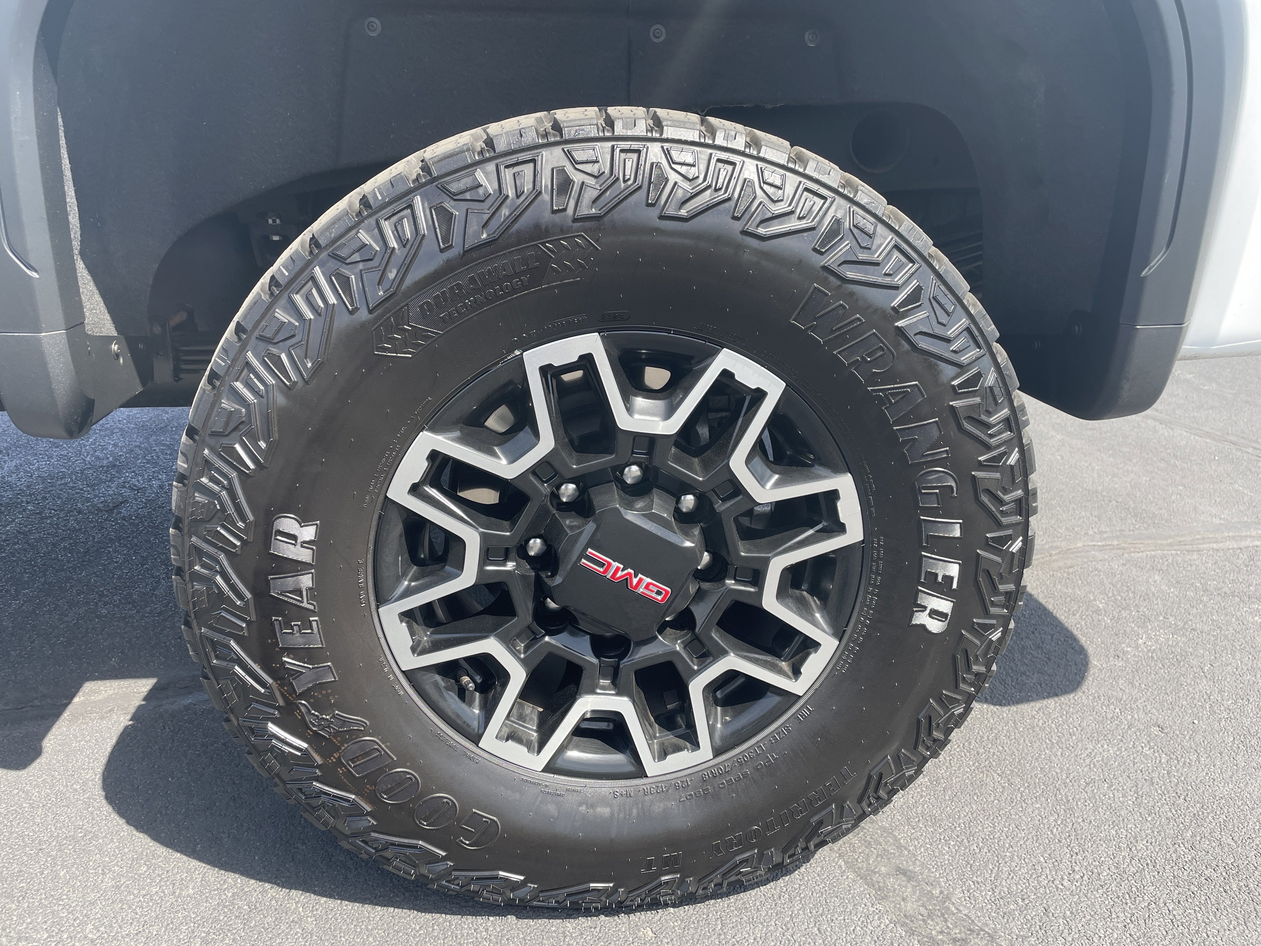 2025 GMC Sierra 2500 HD AT4X