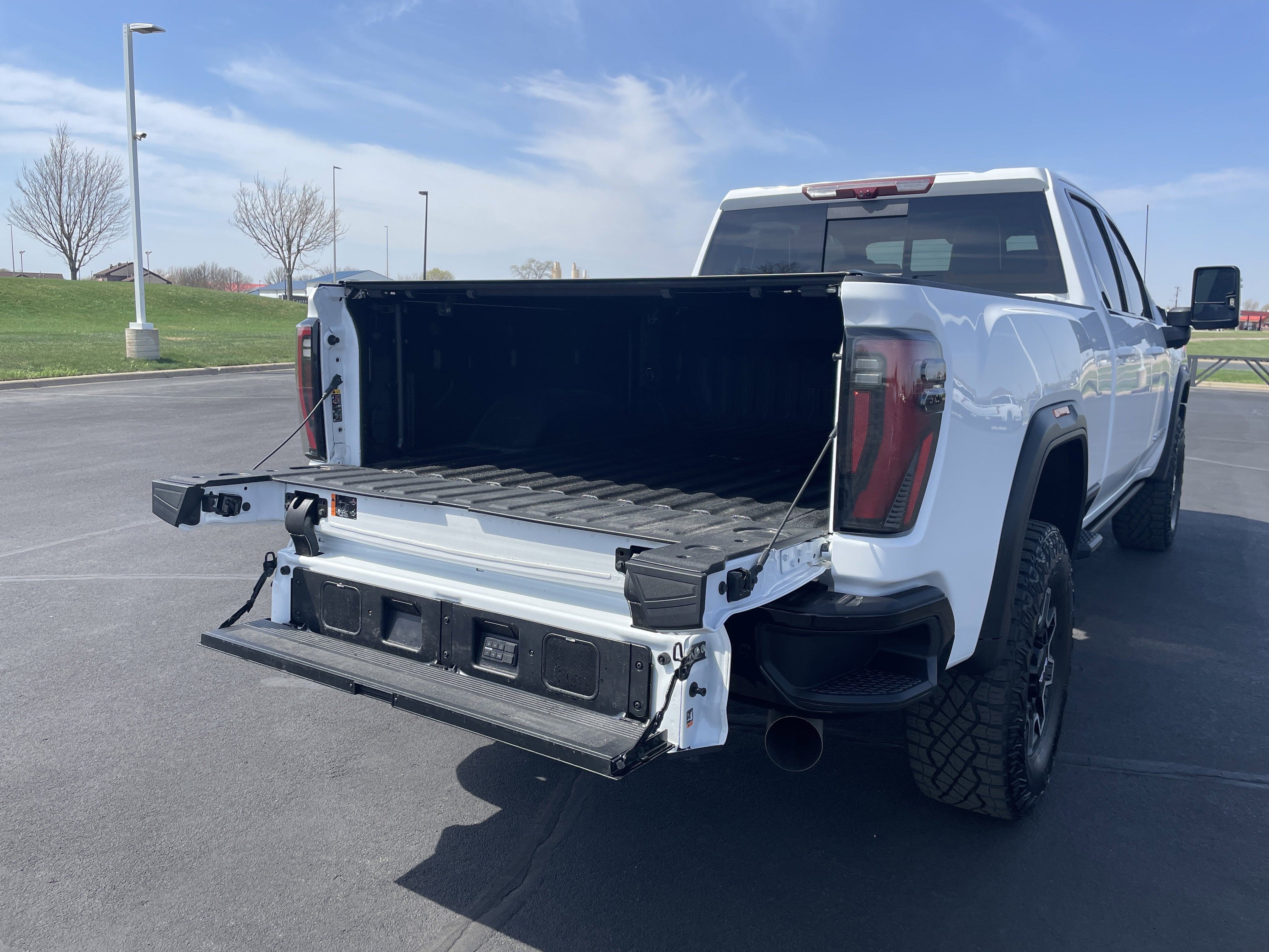 2025 GMC Sierra 2500 HD AT4X