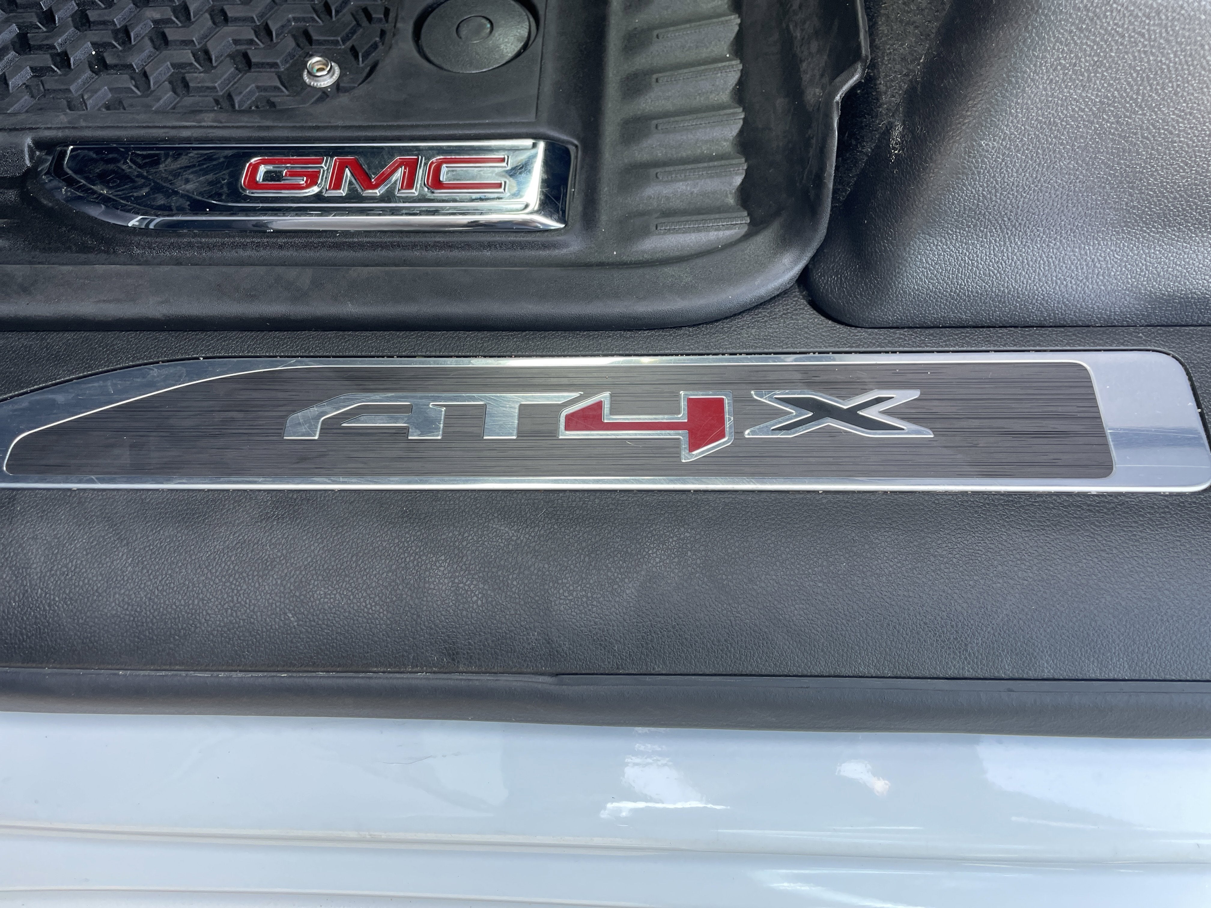 2025 GMC Sierra 2500 HD AT4X