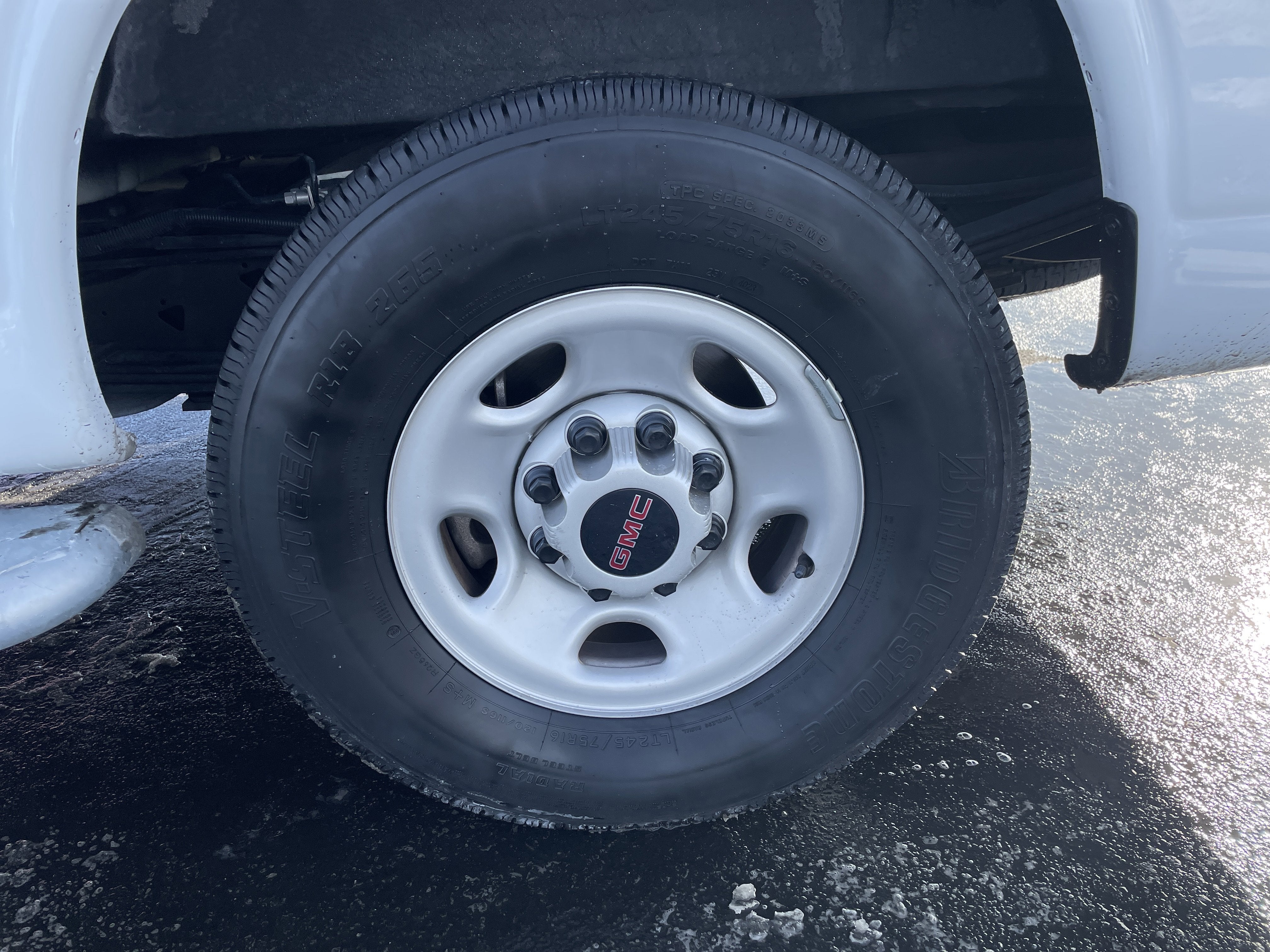 2024 GMC Savana Cargo 2500 Work Van