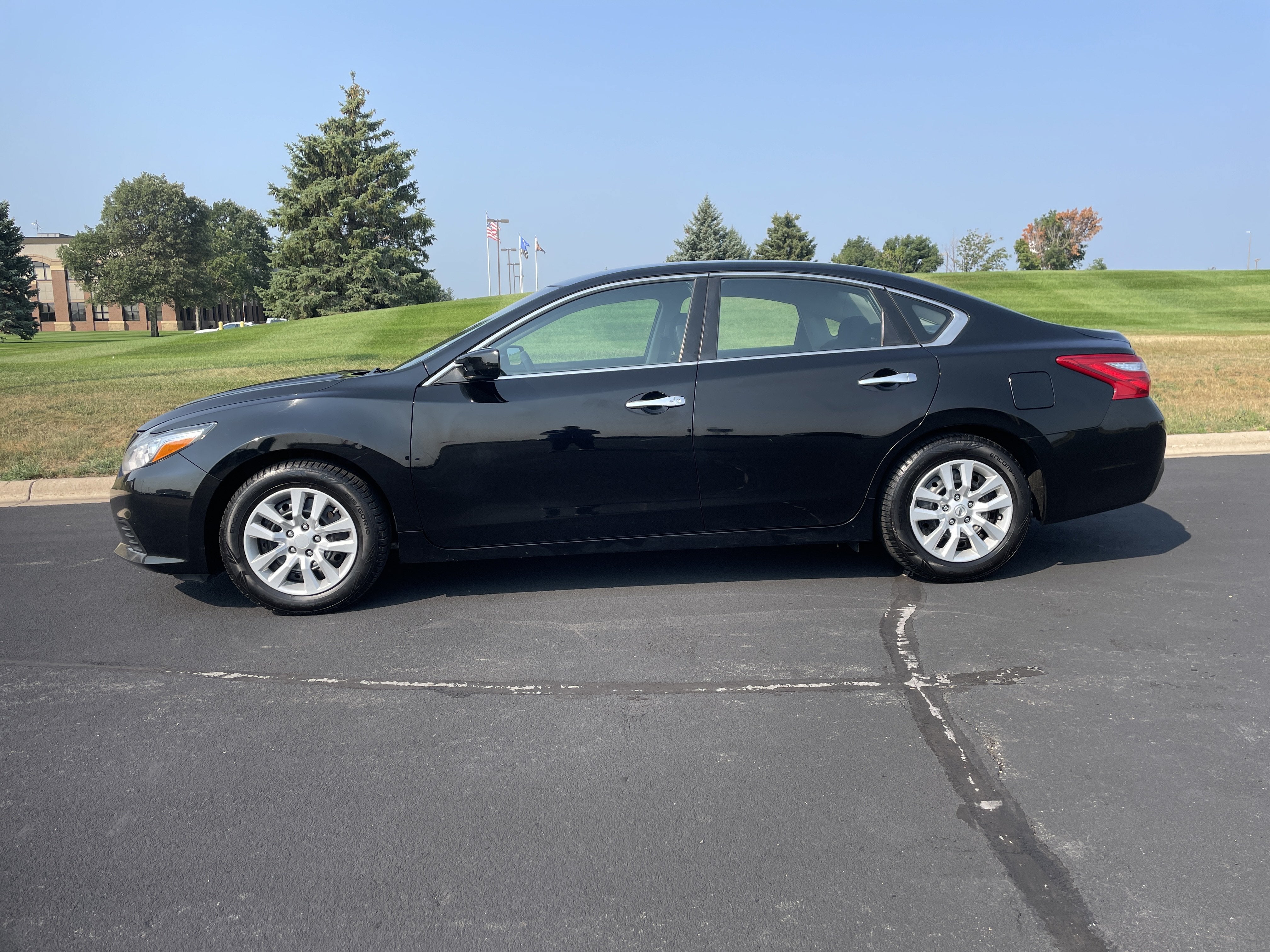 Used 2016 Nissan Altima S with VIN 1N4AL3AP1GN314879 for sale in Belle Plaine, Minnesota