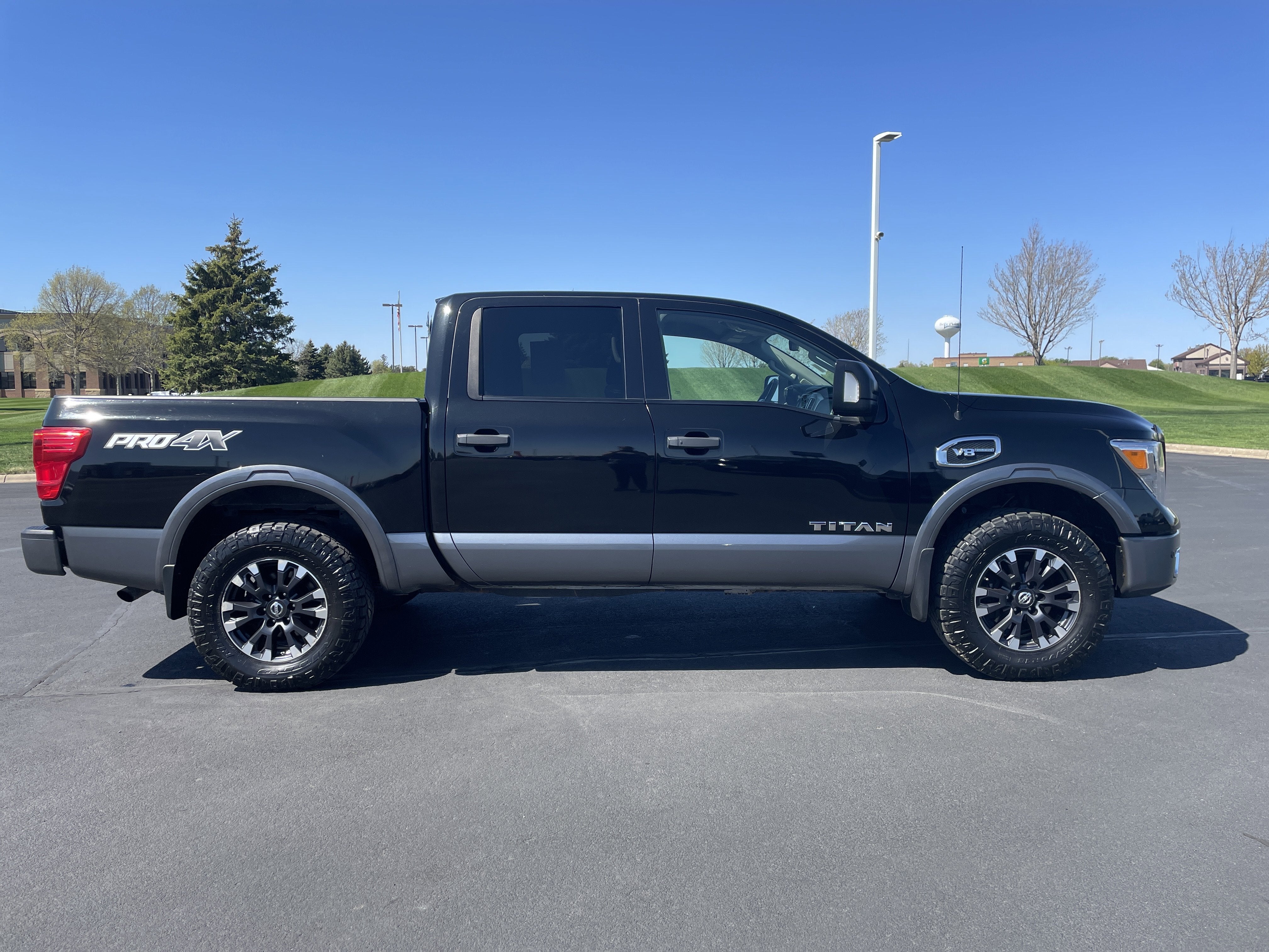 2017 Nissan Titan PRO-4X