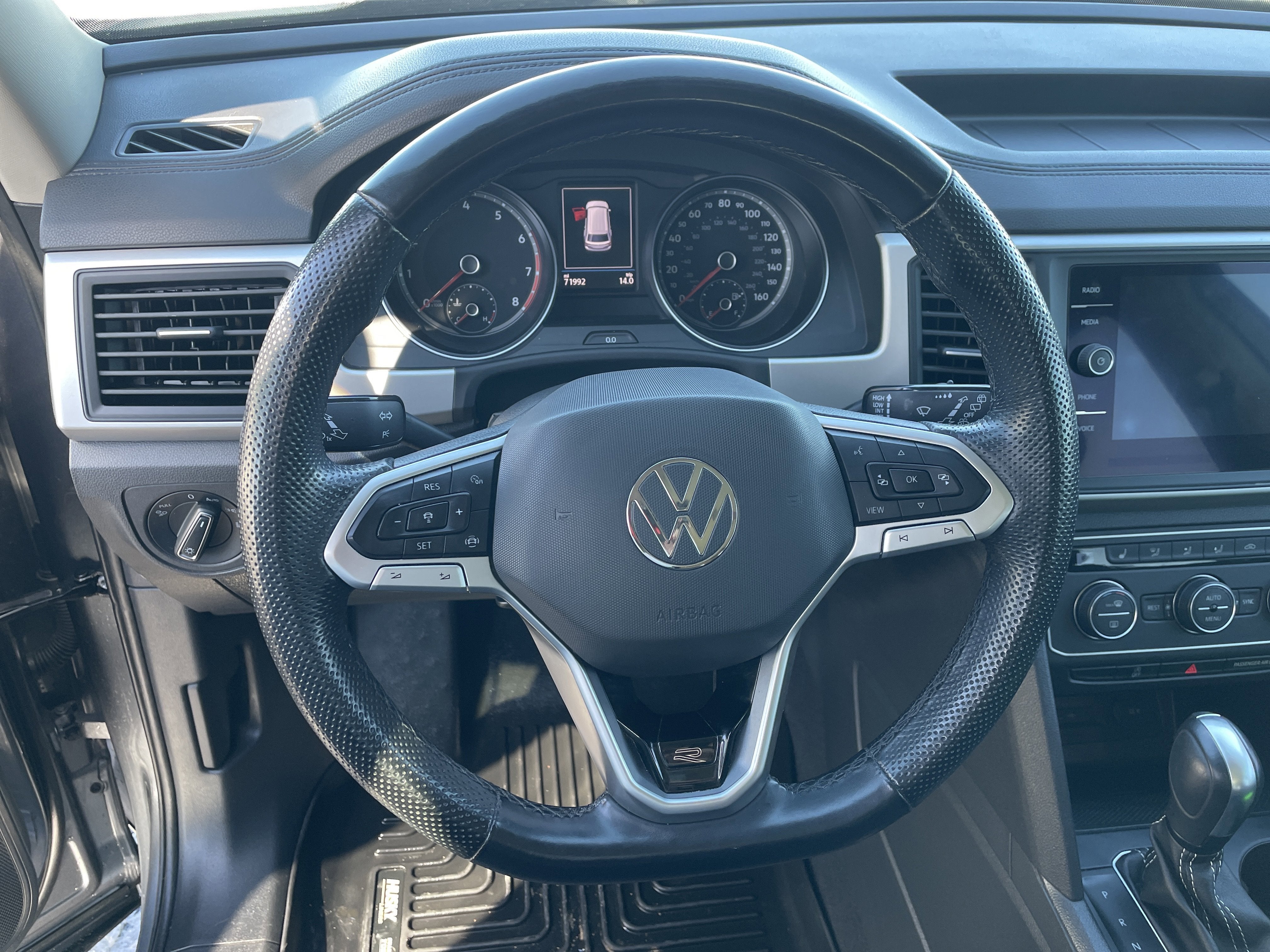 2021 Volkswagen Atlas 3.6L V6 SE w/Technology R-Line