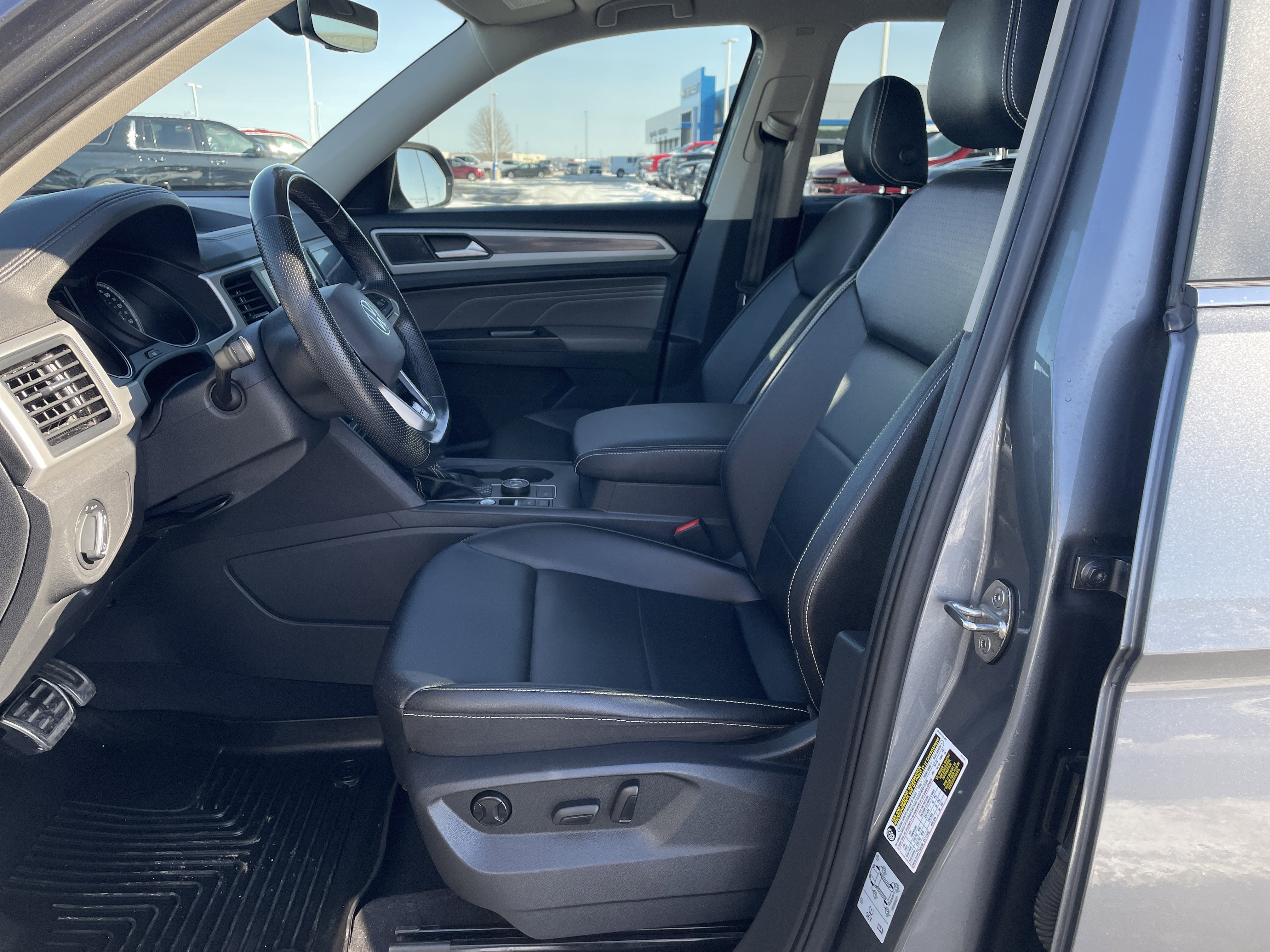 2021 Volkswagen Atlas 3.6L V6 SE w/Technology R-Line