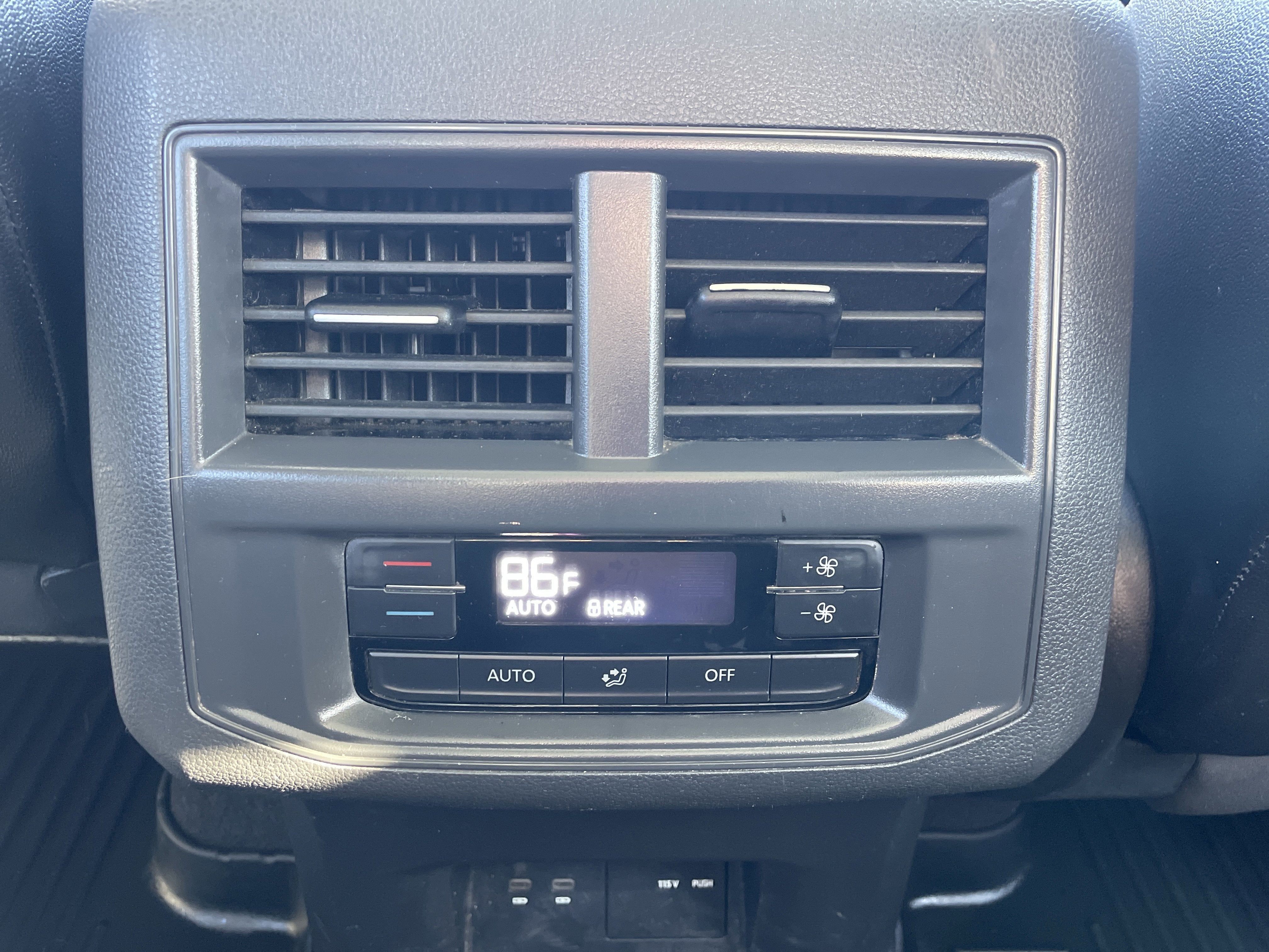 2021 Volkswagen Atlas 3.6L V6 SE w/Technology R-Line