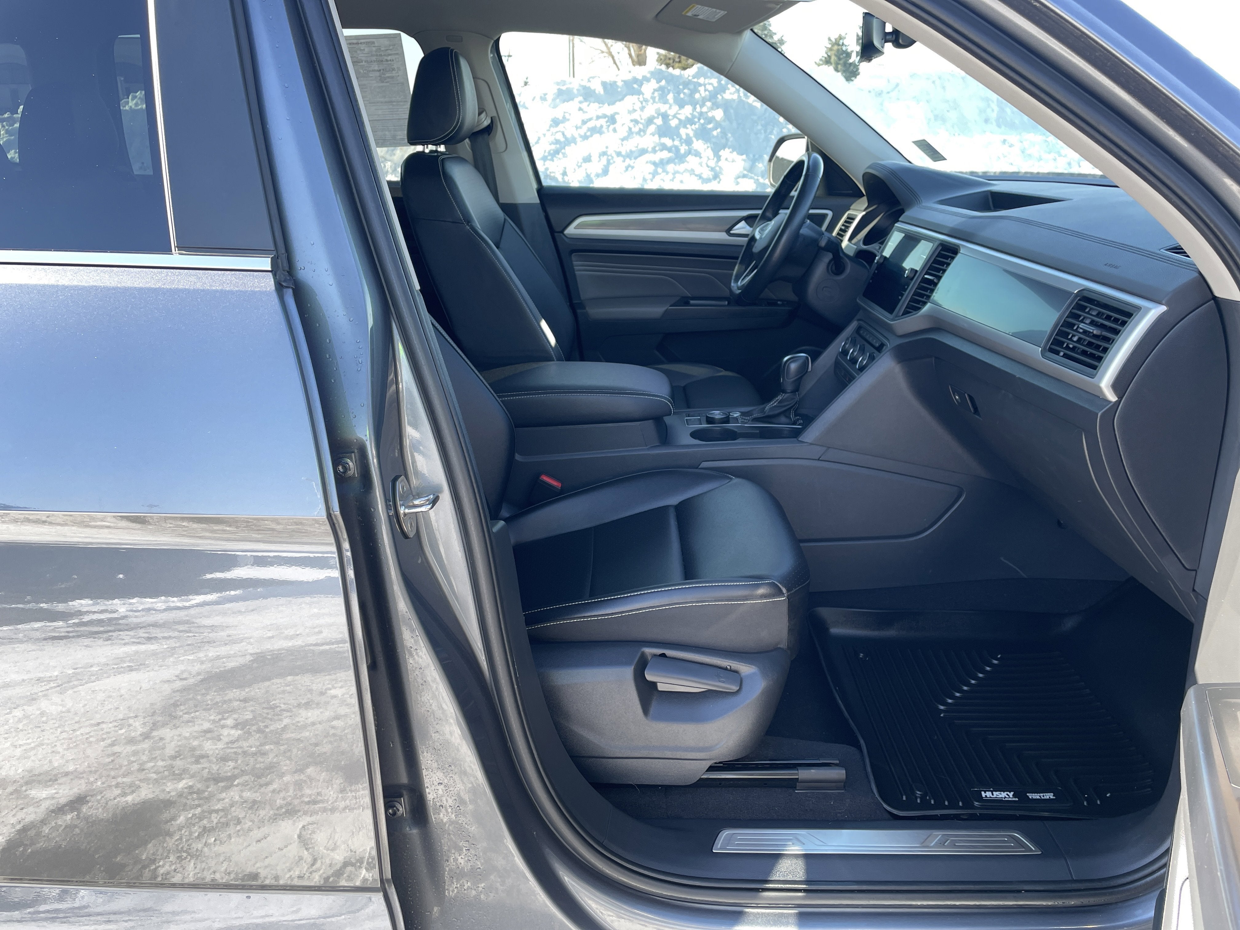 2021 Volkswagen Atlas 3.6L V6 SE w/Technology R-Line