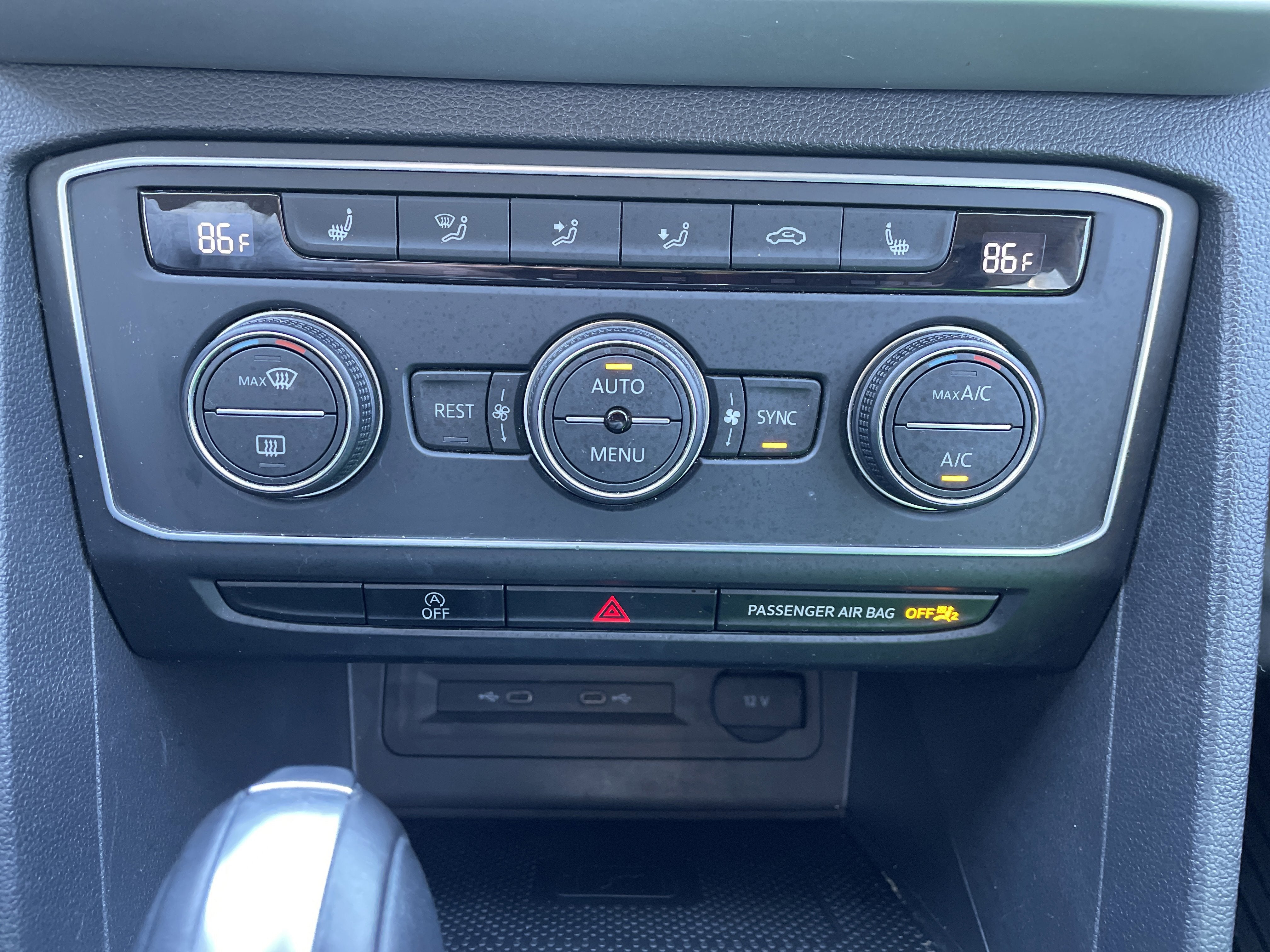 2021 Volkswagen Atlas 3.6L V6 SE w/Technology R-Line