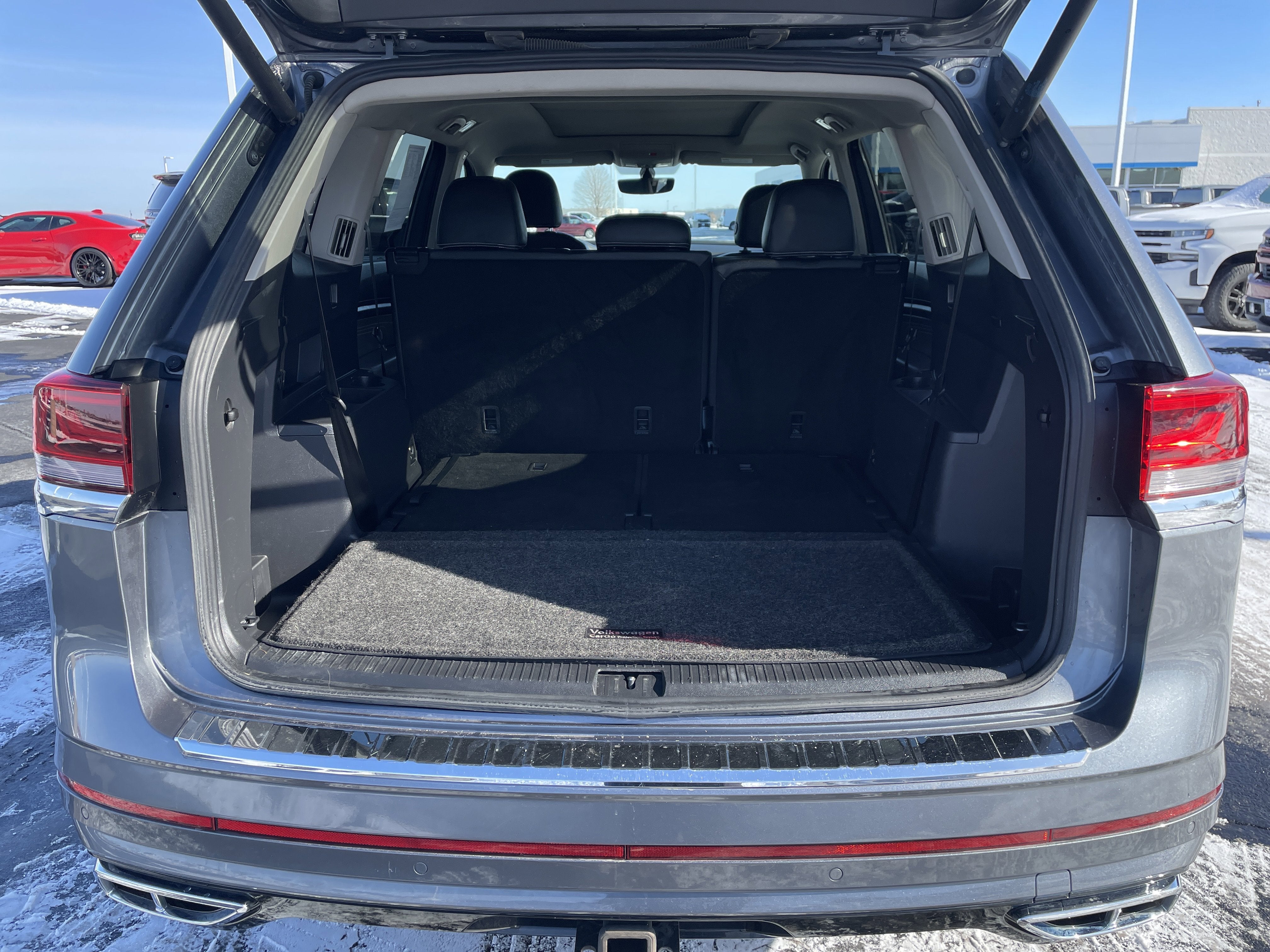 2021 Volkswagen Atlas 3.6L V6 SE w/Technology R-Line