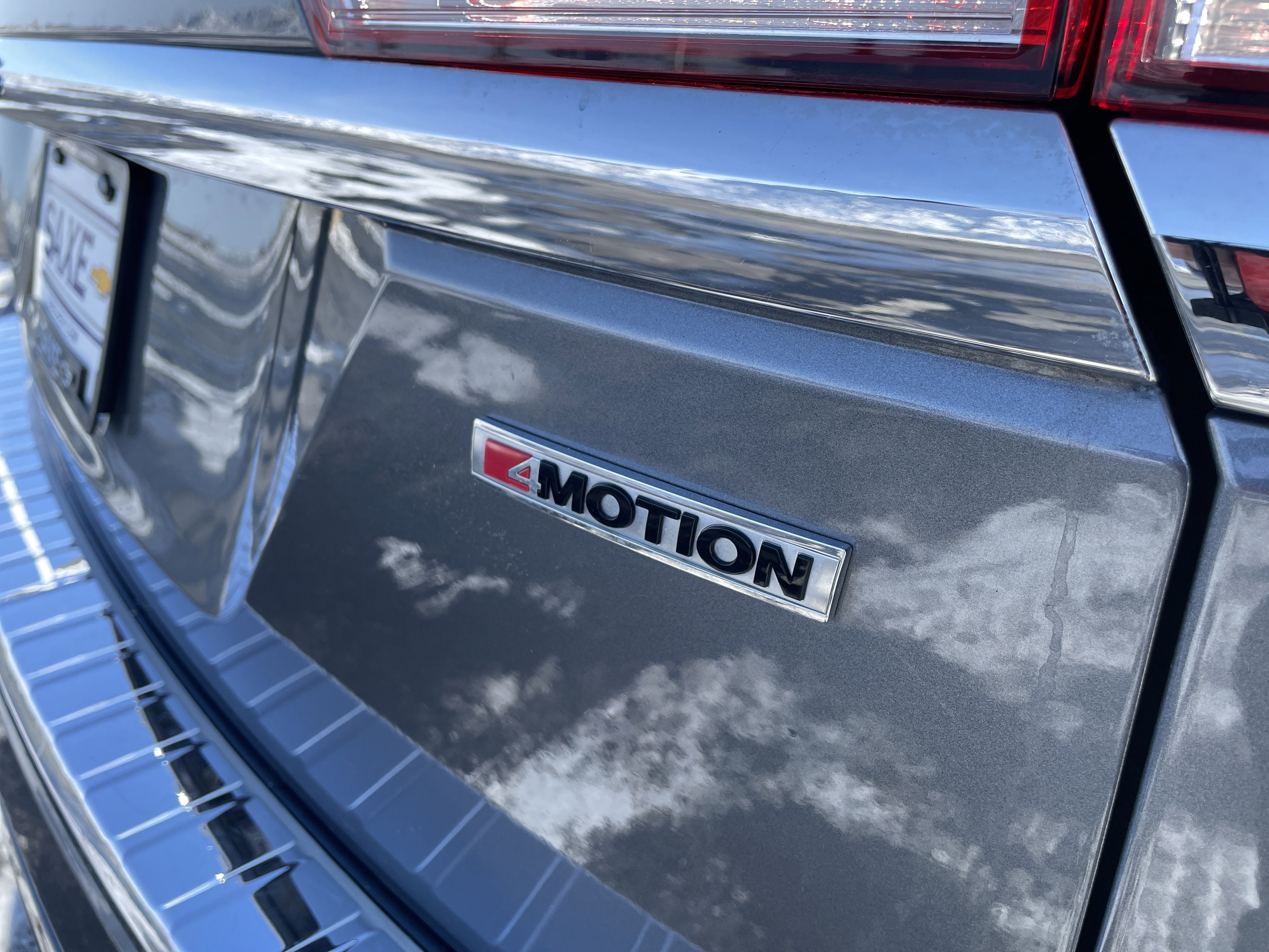 2021 Volkswagen Atlas 3.6L V6 SE w/Technology R-Line