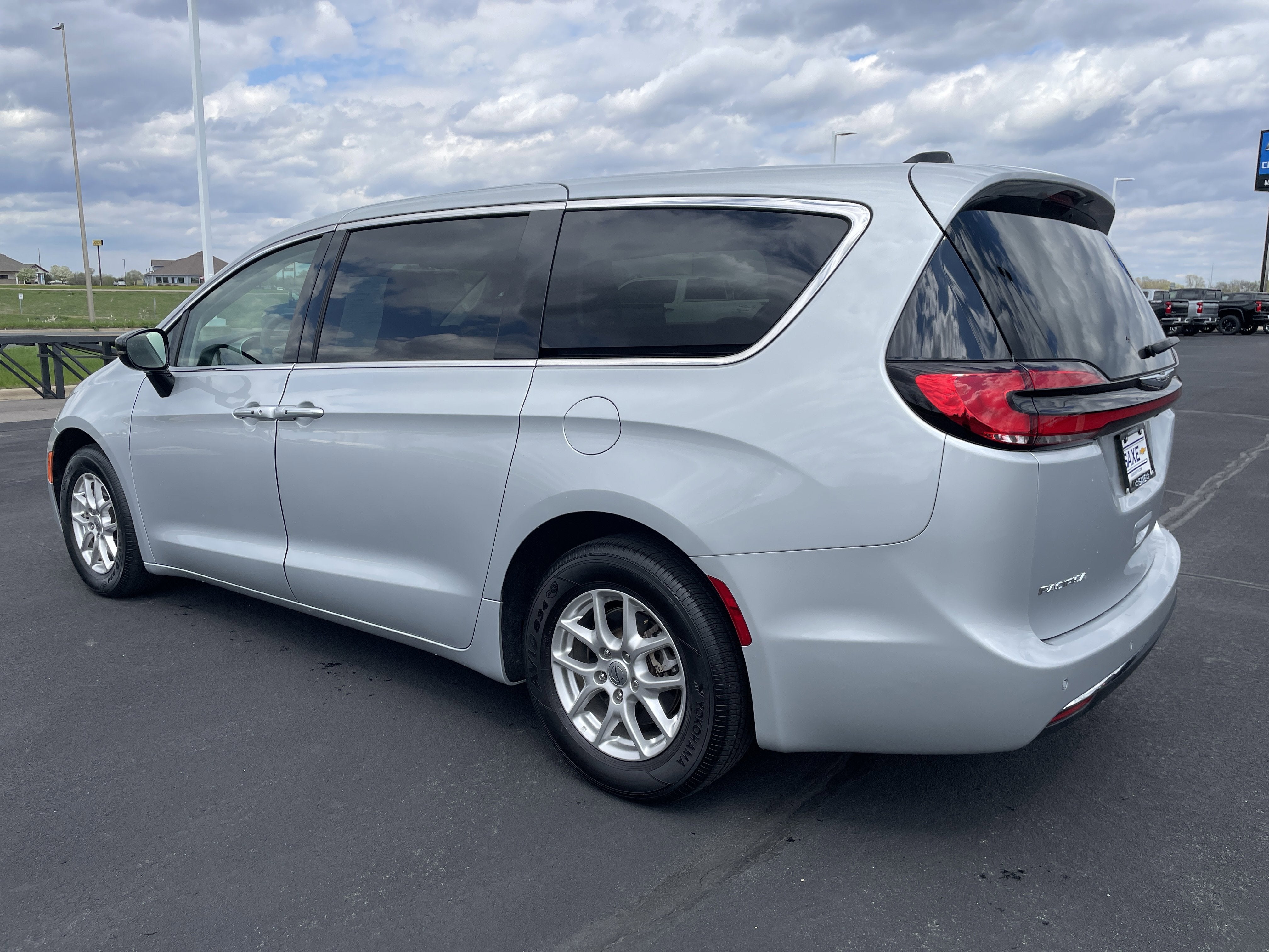 2024 Chrysler Pacifica Touring L