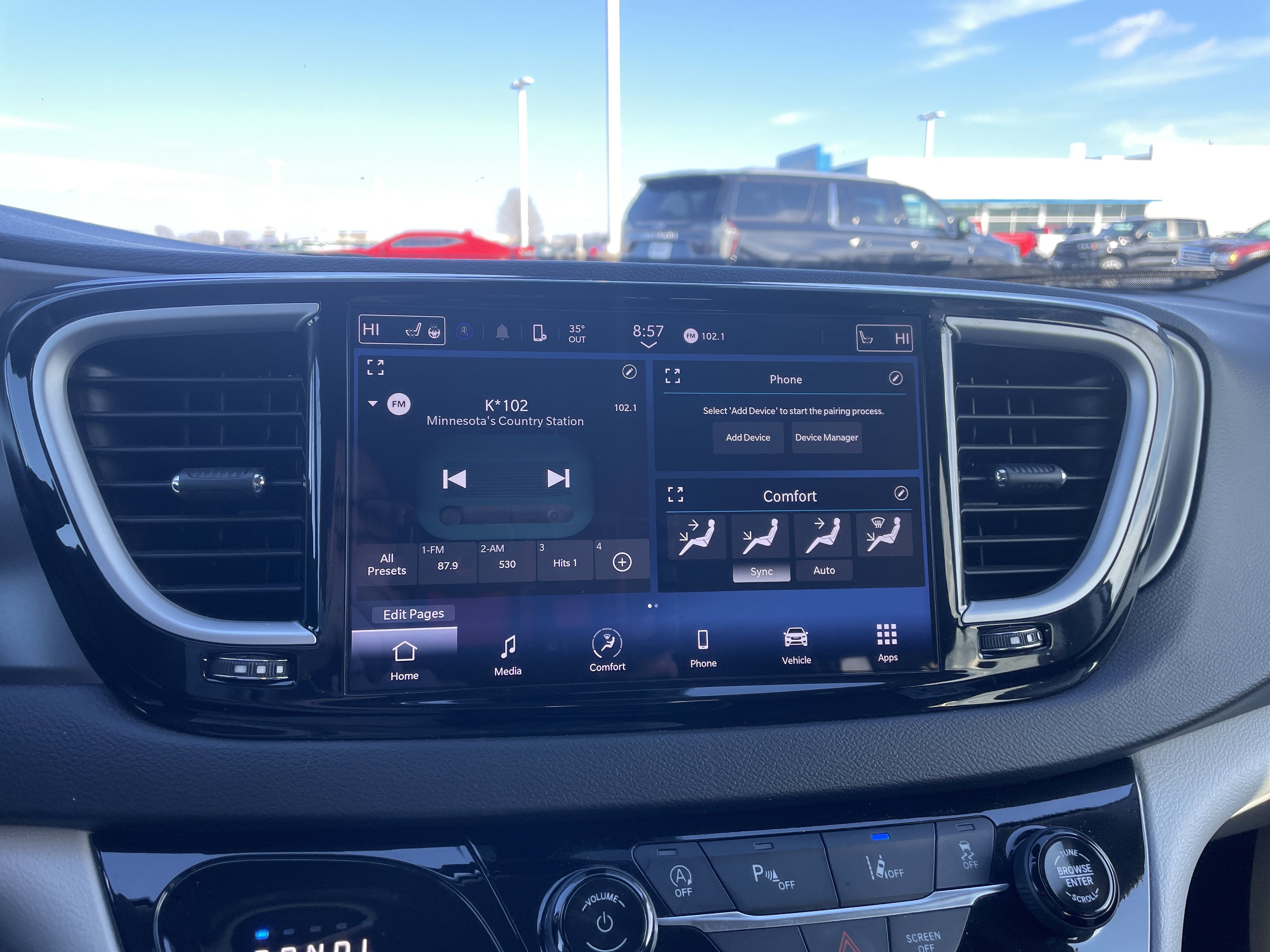 2024 Chrysler Pacifica Touring L