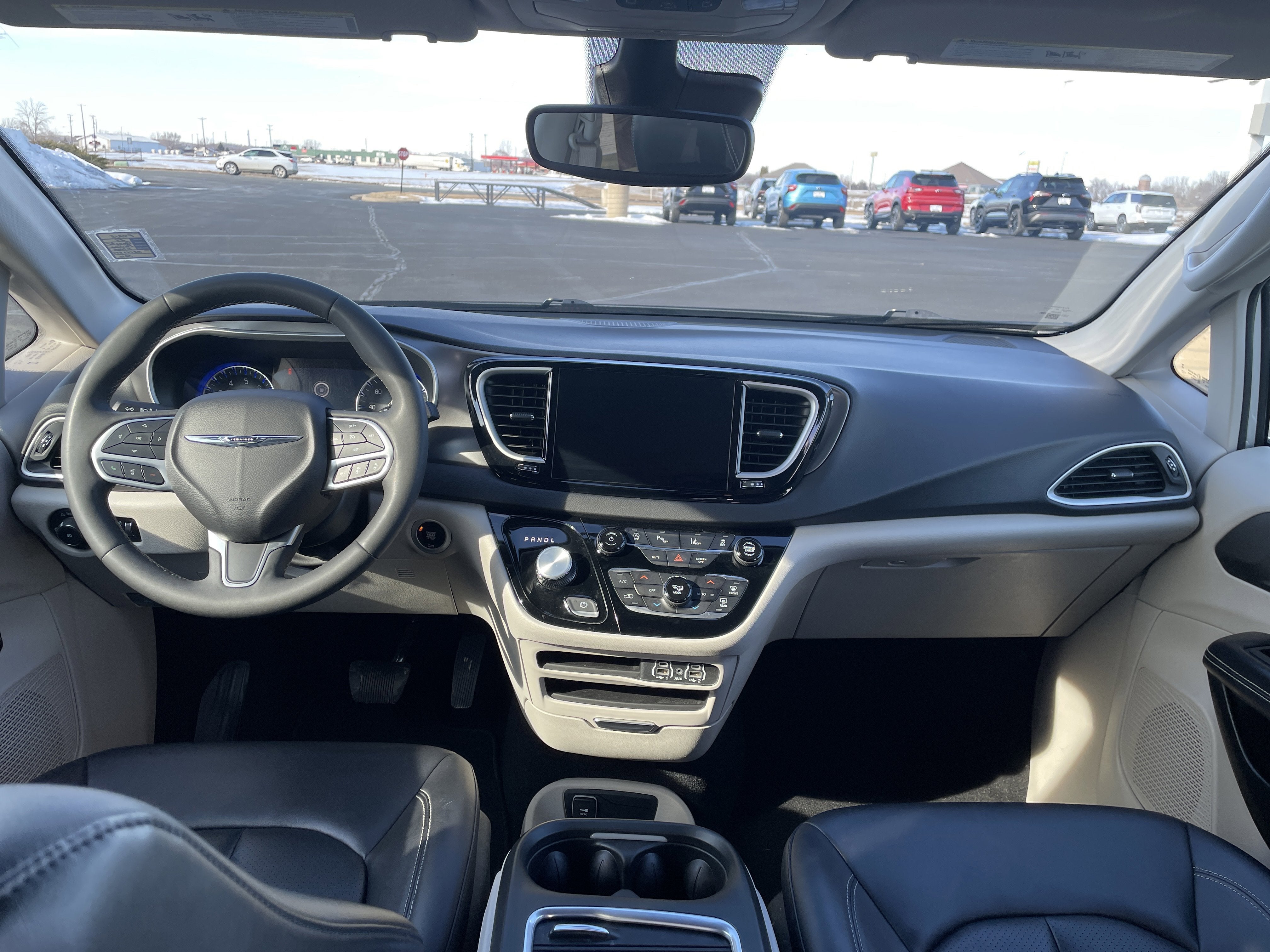 2024 Chrysler Pacifica Touring L