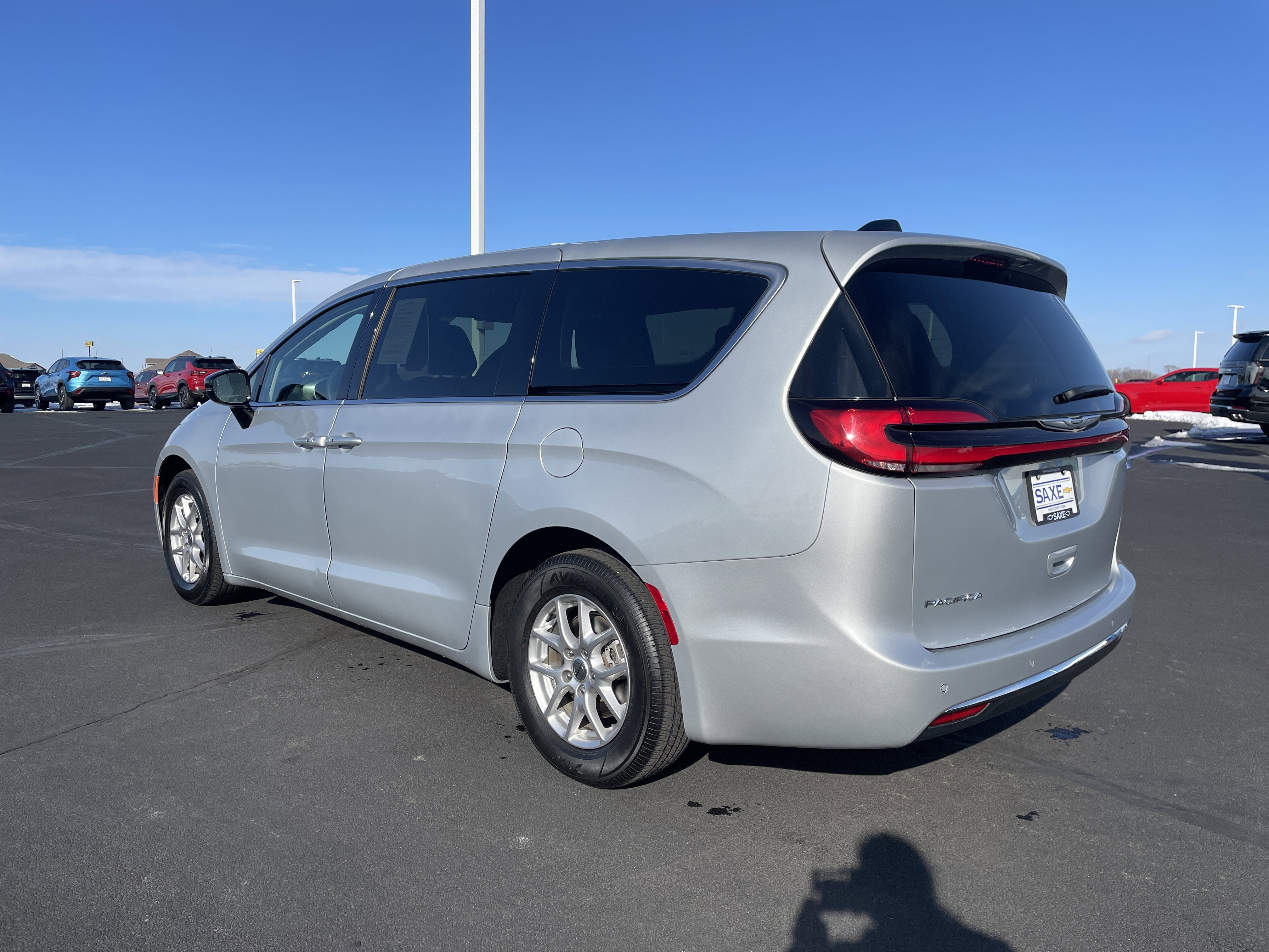 2024 Chrysler Pacifica Touring L