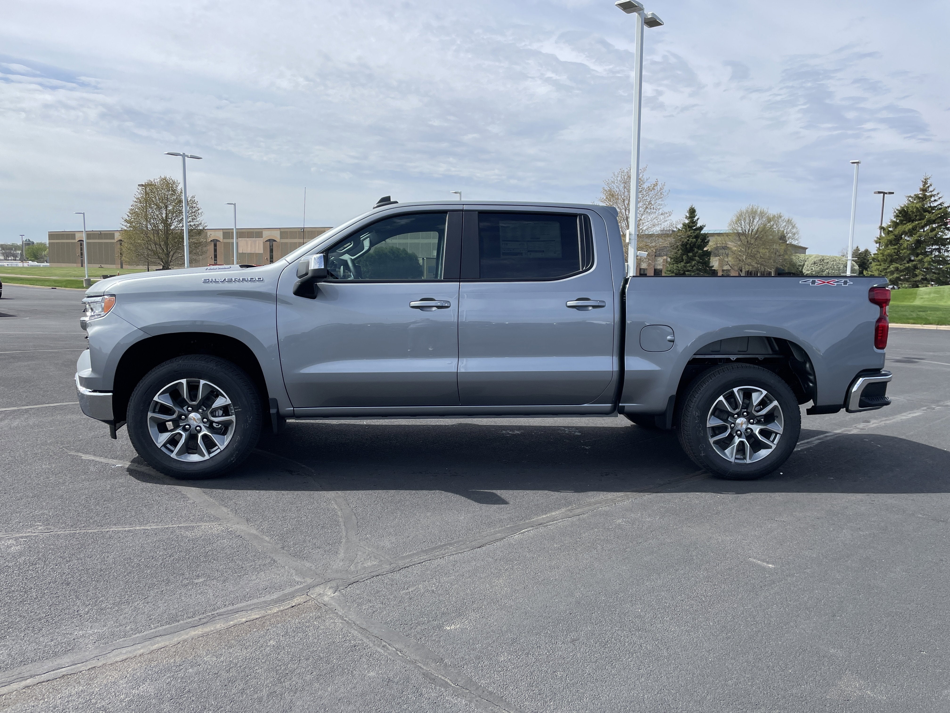 2026 Chevrolet Silverado 1500 LT (2FL)