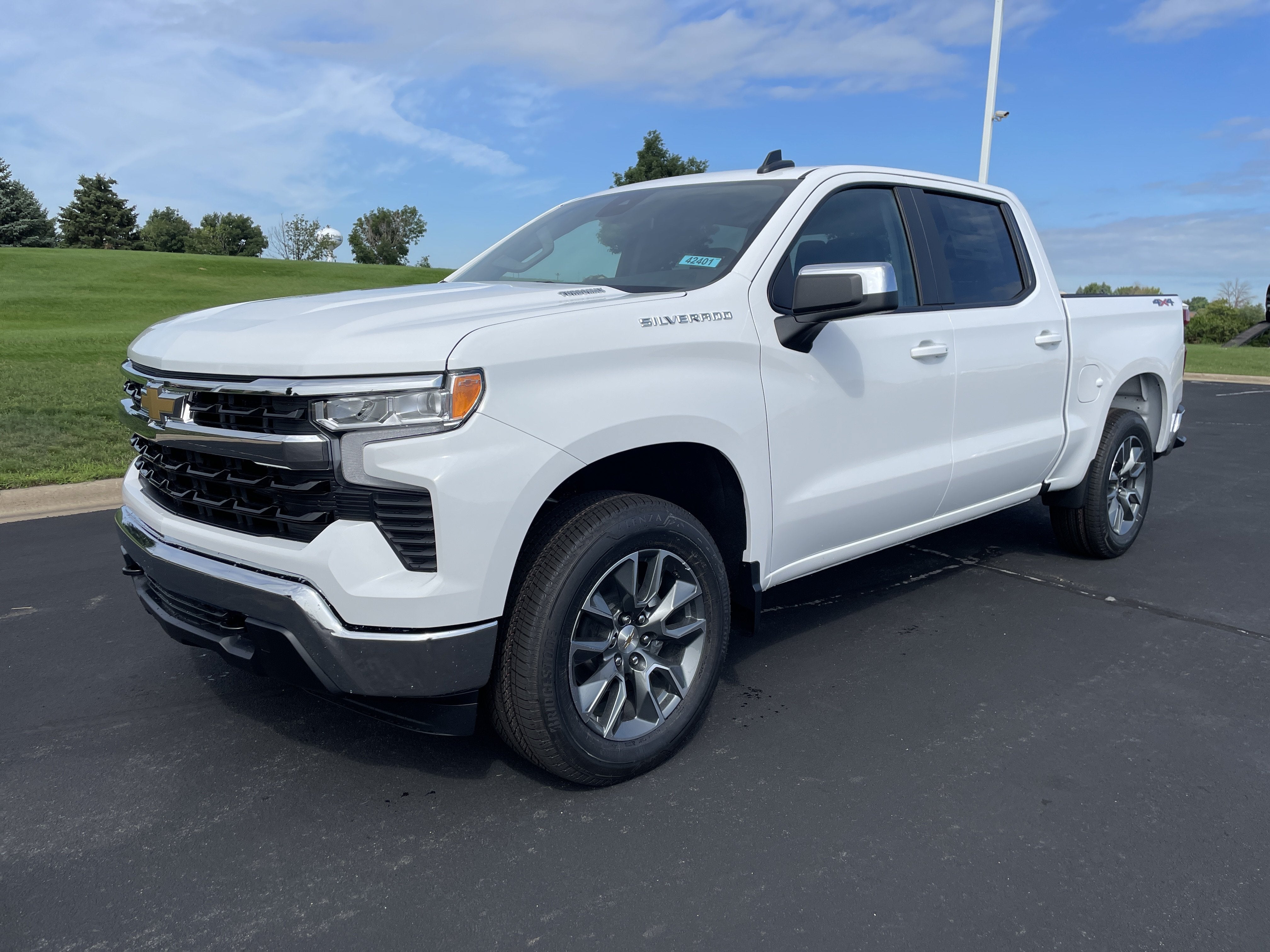 2026 Chevrolet Silverado 1500 LT (2FL)