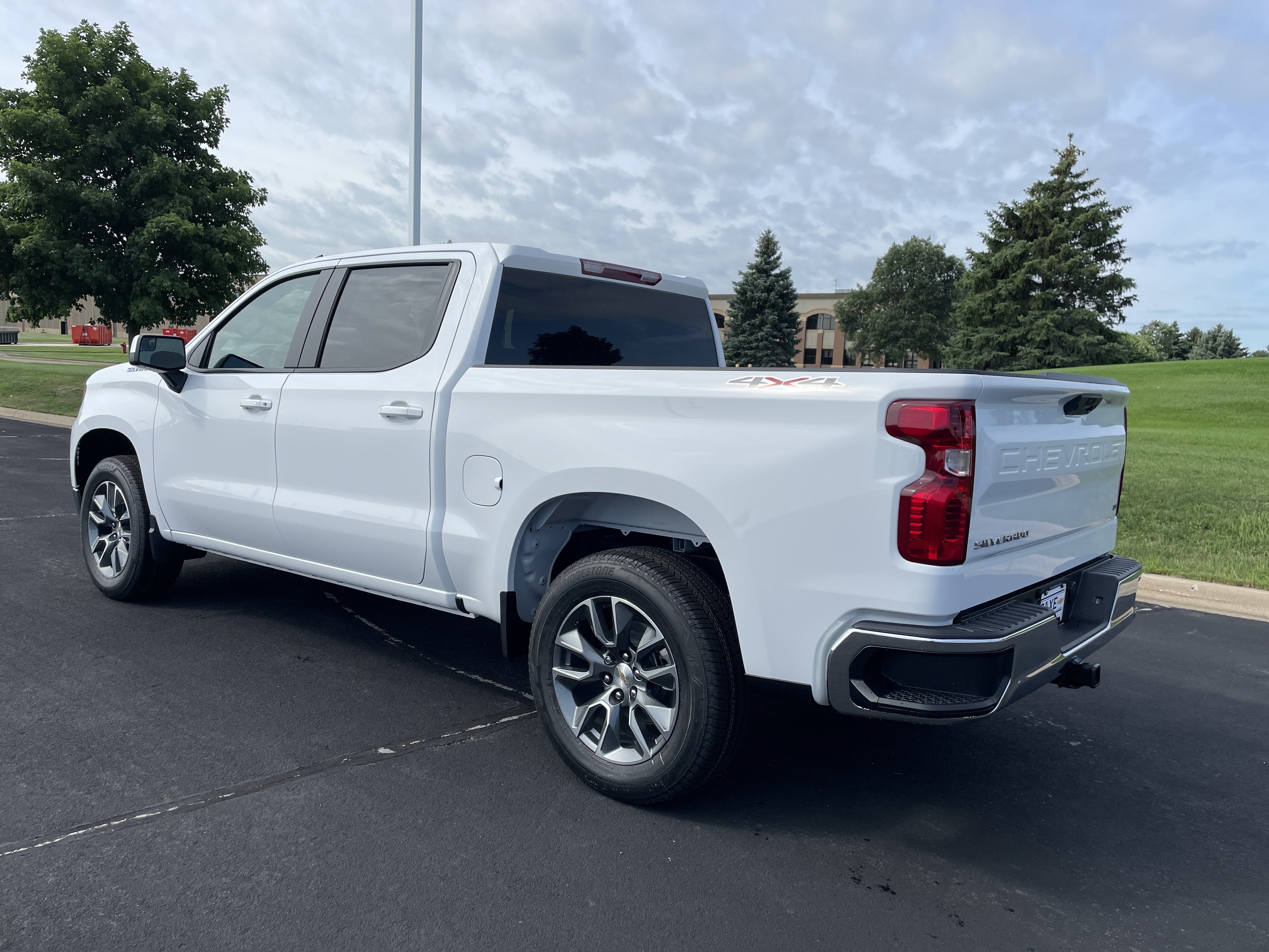 2026 Chevrolet Silverado 1500 LT (2FL)