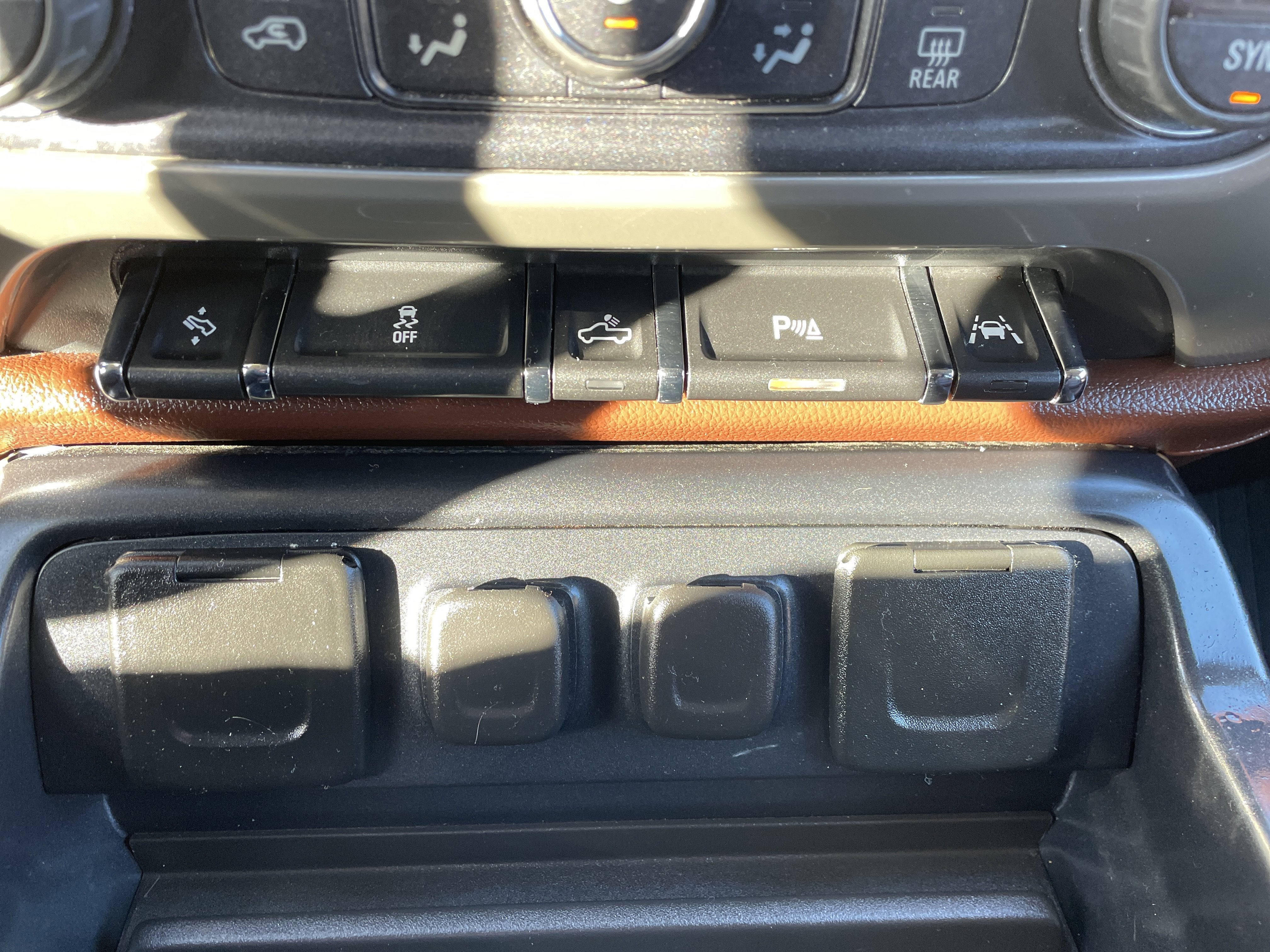 2016 Chevrolet Silverado 1500 High Country