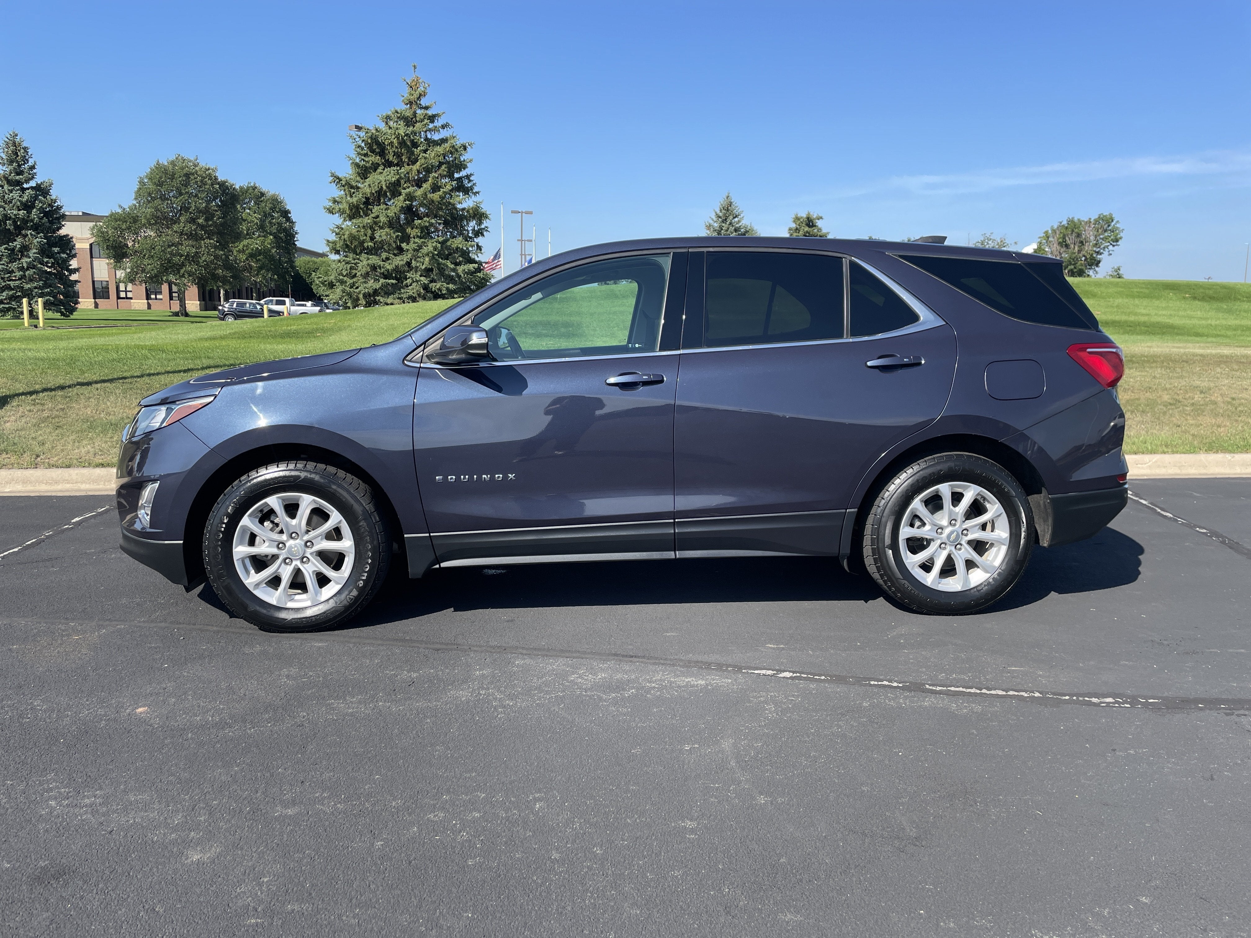 Used 2018 Chevrolet Equinox LT with VIN 3GNAXJEV8JL114785 for sale in Belle Plaine, Minnesota