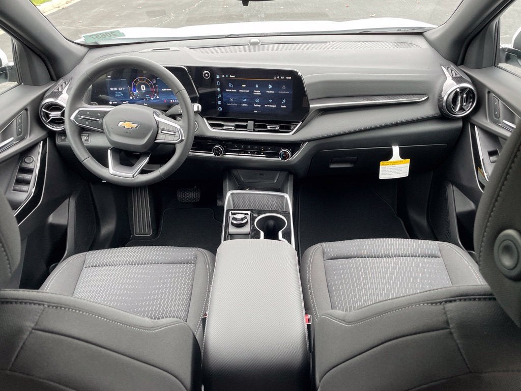 2027 Chevrolet Equinox LT - Photo 23