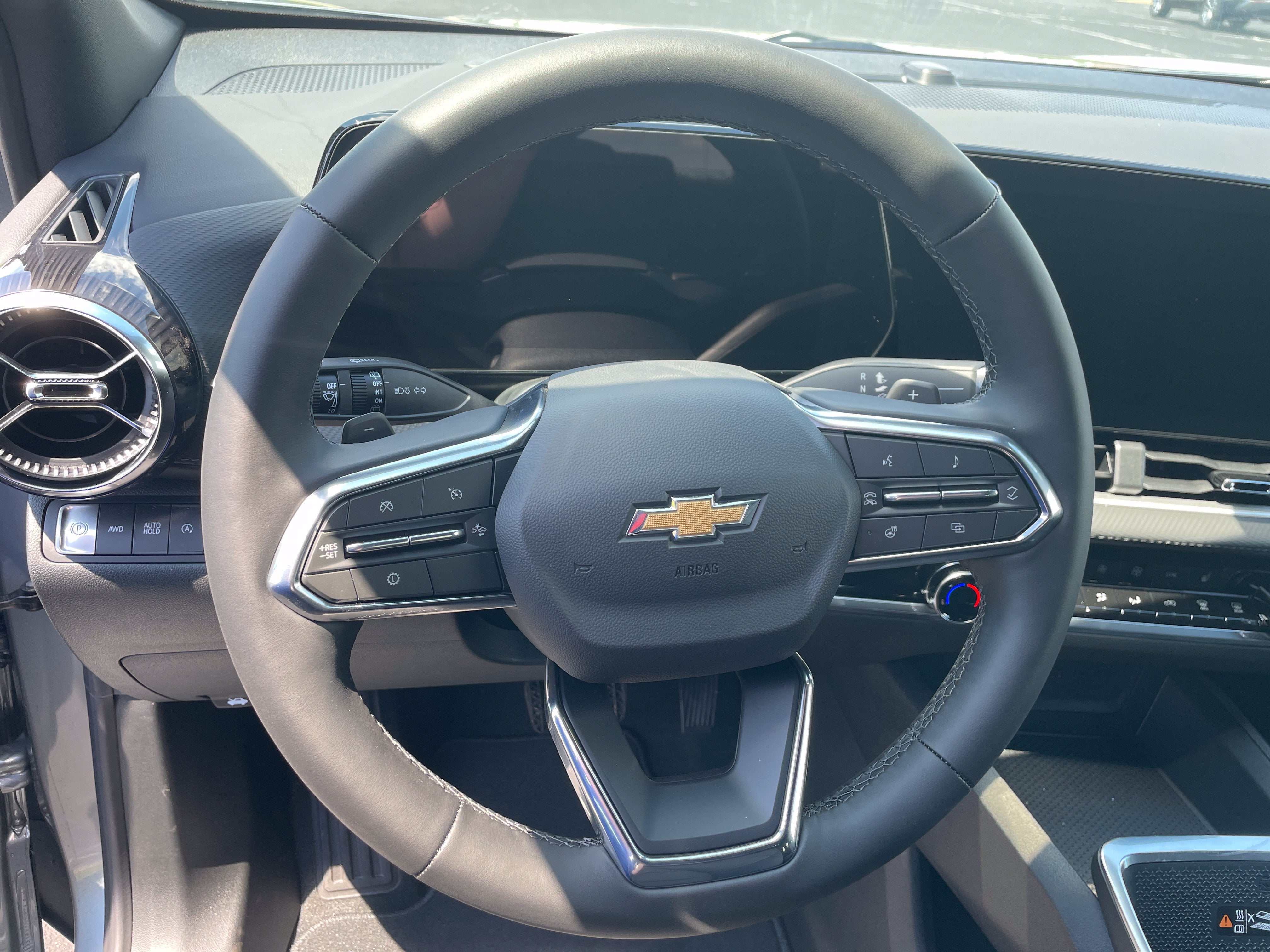 2026 Chevrolet Equinox LT - Photo 10