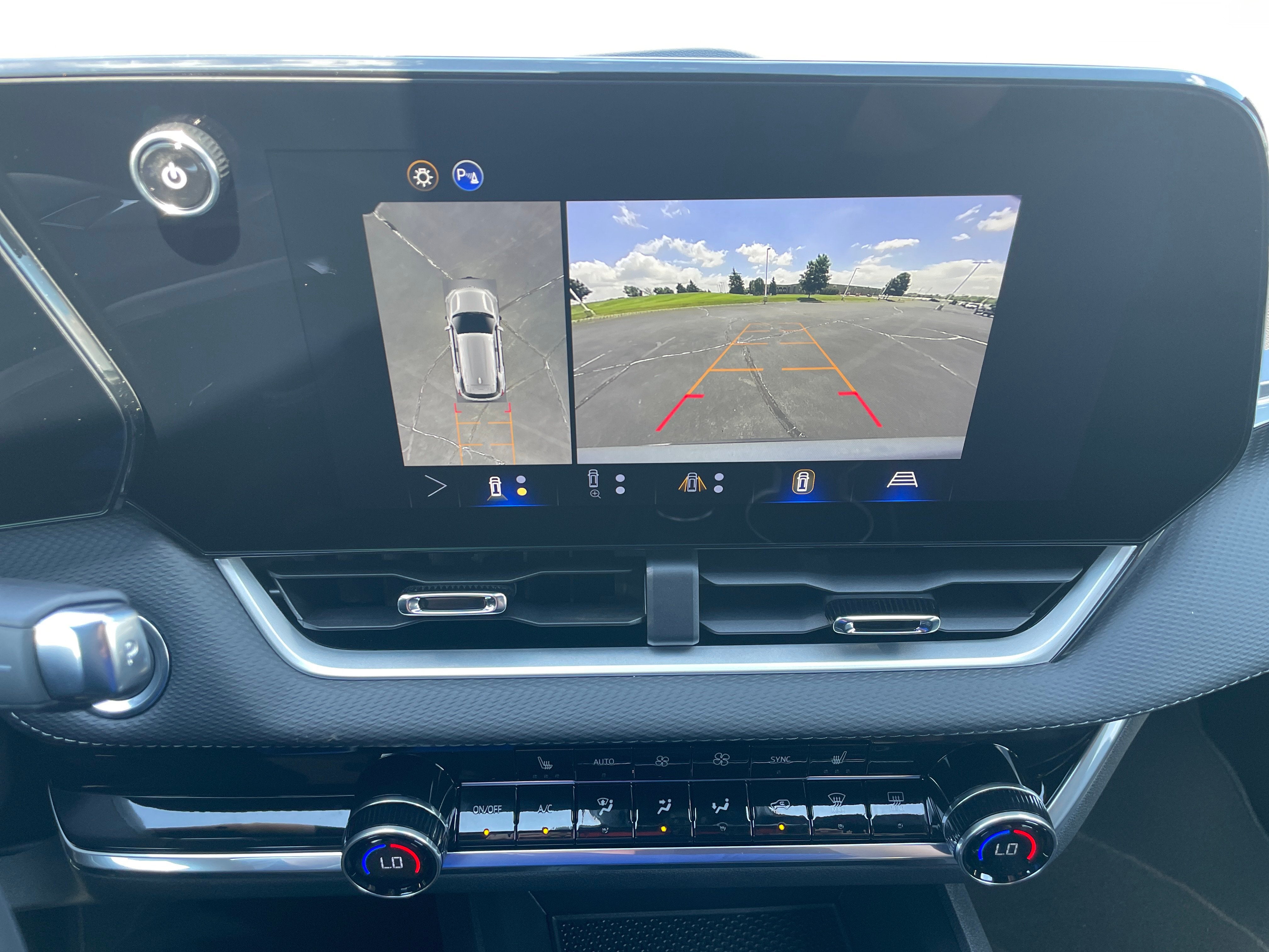 2026 Chevrolet Equinox LT - Photo 14