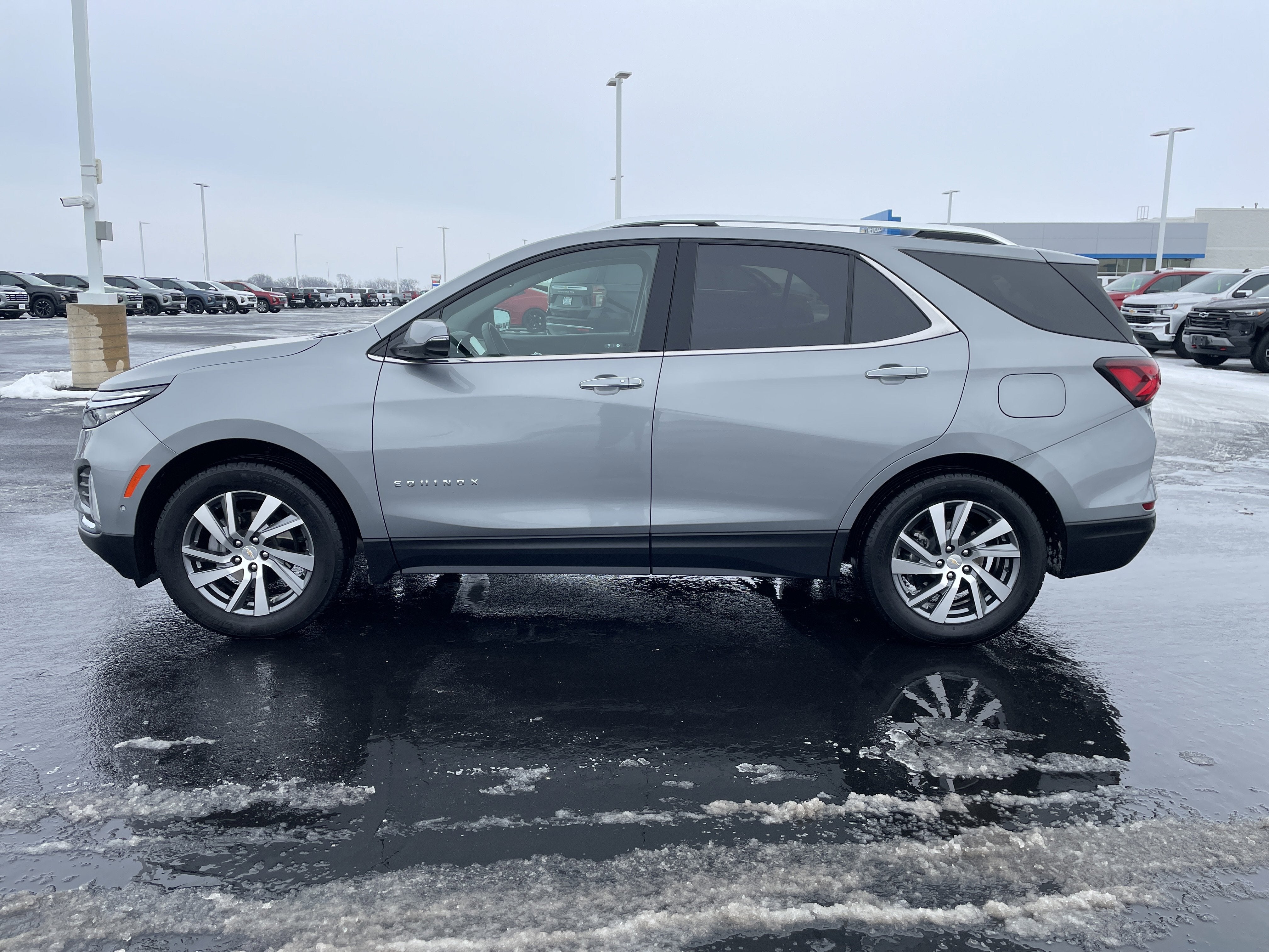 2023 Chevrolet Equinox Premier