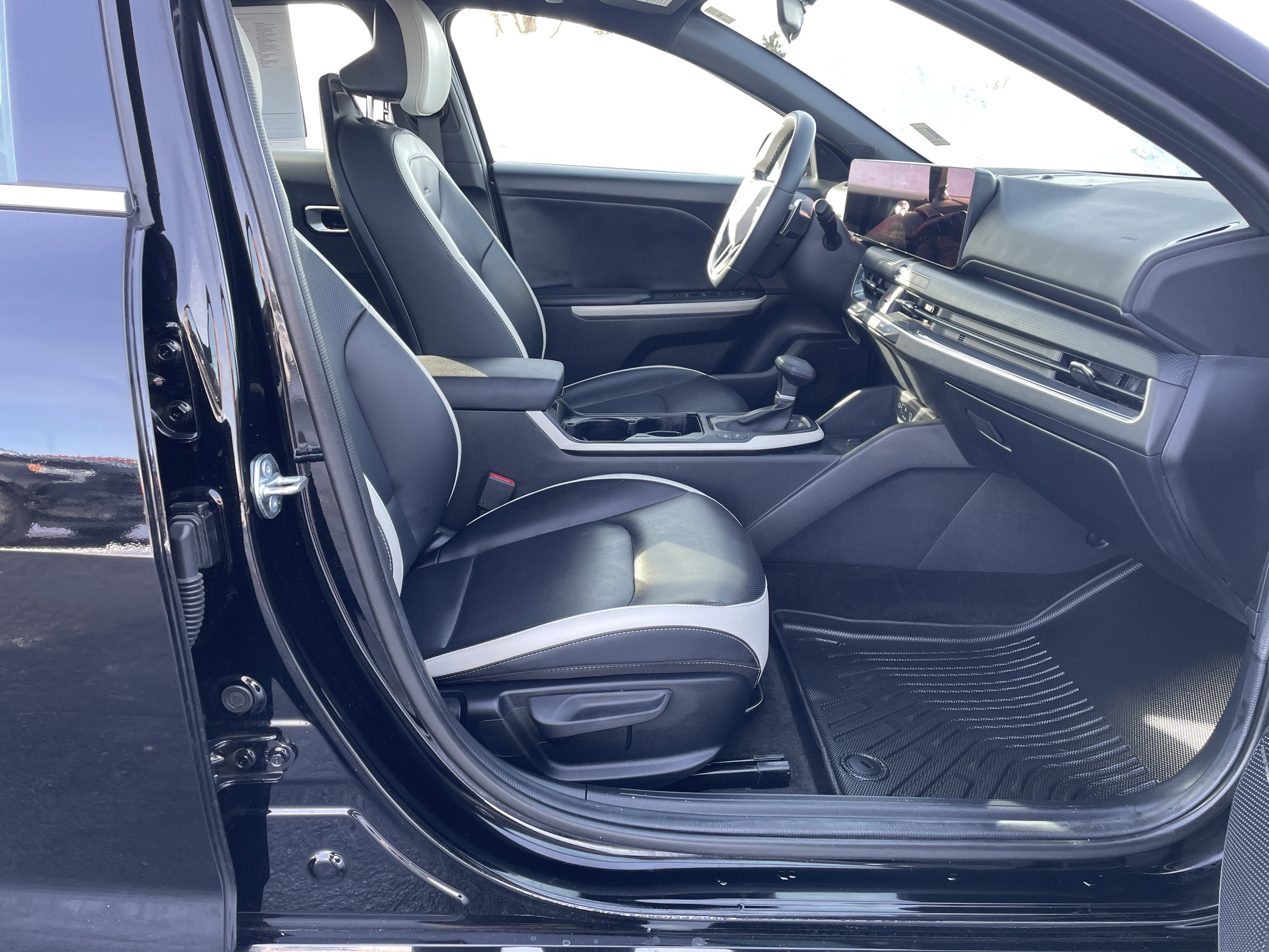 2025 Kia K4 GT-Line Turbo