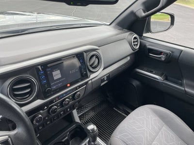 2016 Toyota Tacoma SR