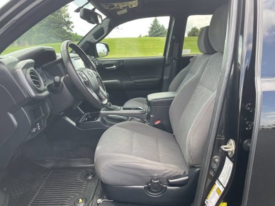 2016 Toyota Tacoma SR
