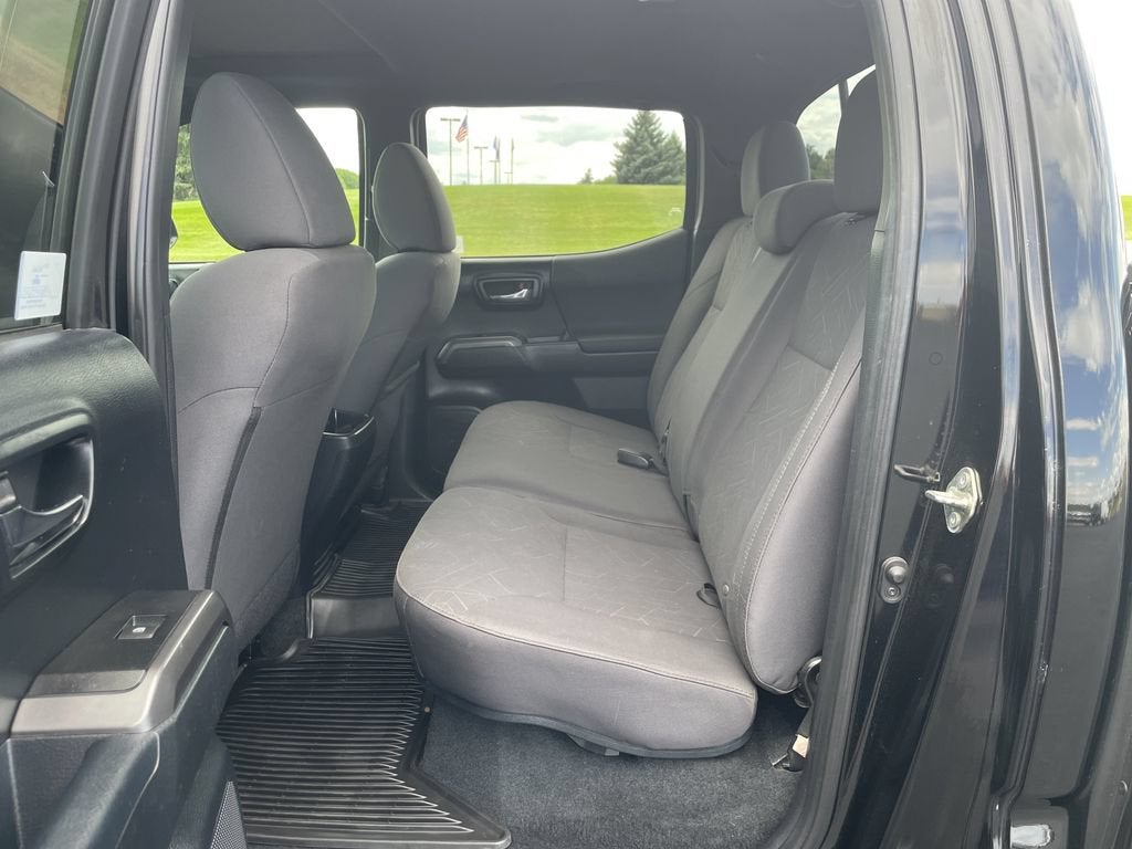 2016 Toyota Tacoma SR