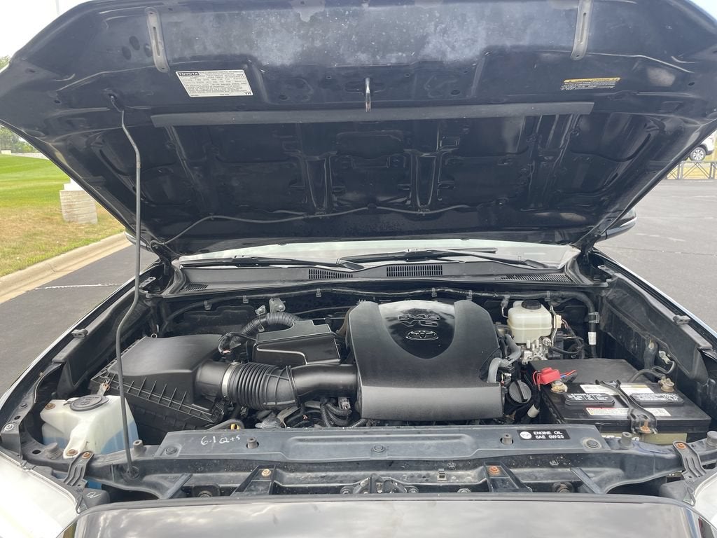 2016 Toyota Tacoma SR
