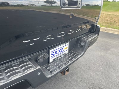 2016 Toyota Tacoma SR