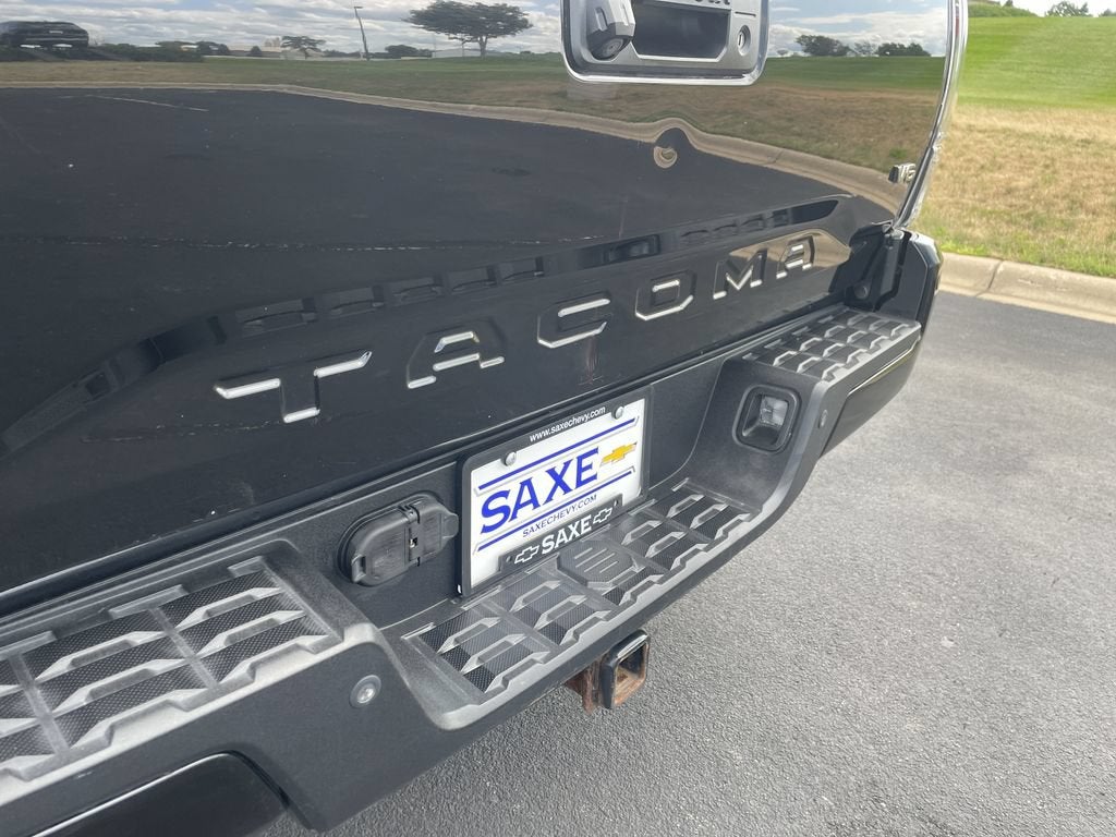 2016 Toyota Tacoma SR