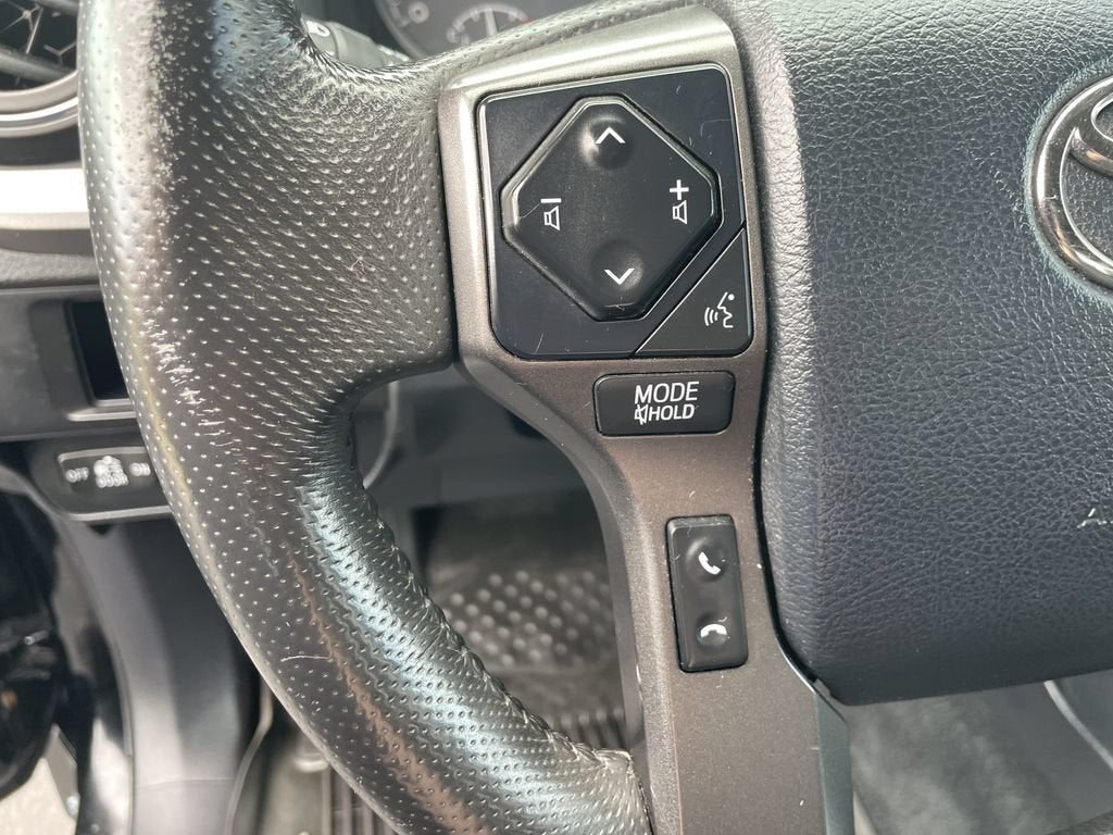 2016 Toyota Tacoma SR