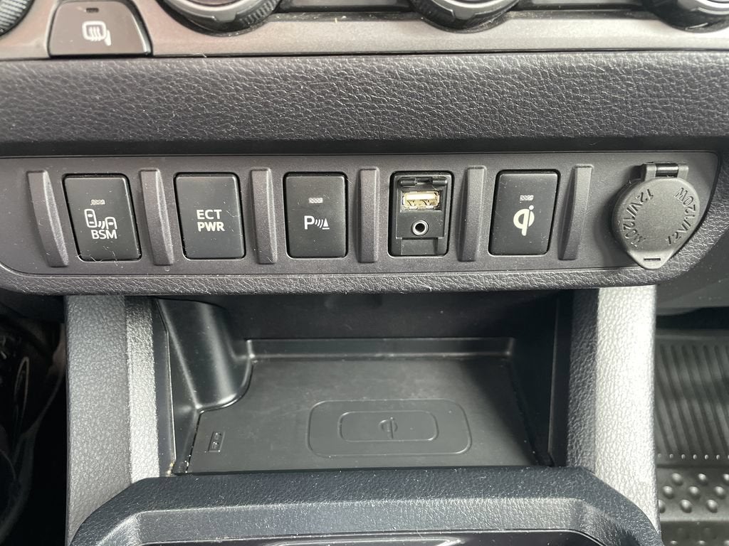 2016 Toyota Tacoma SR