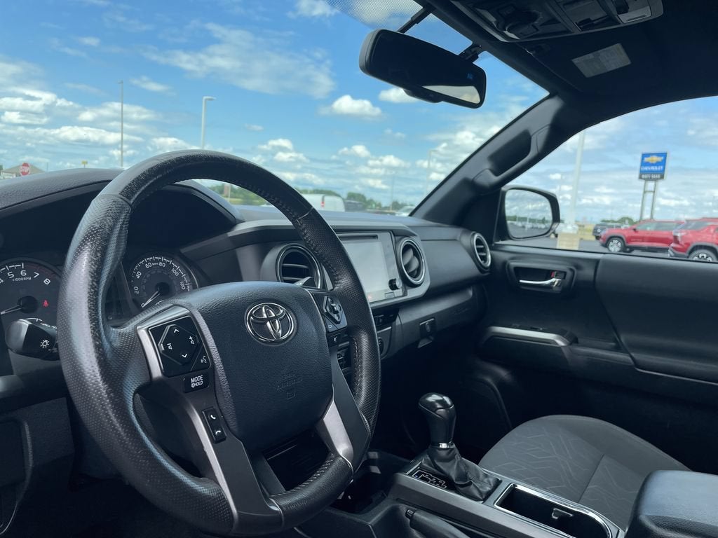 2016 Toyota Tacoma SR