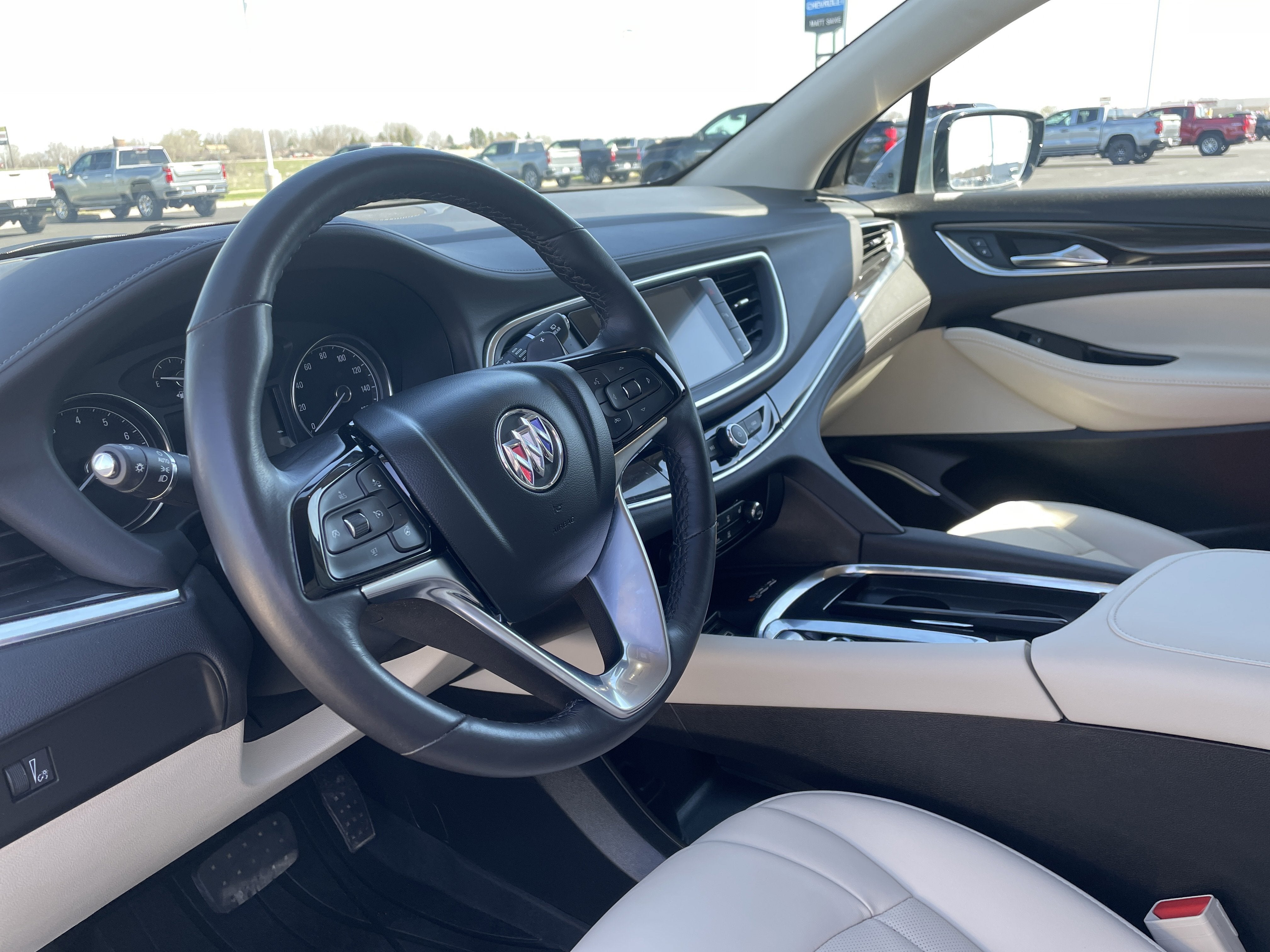 2023 Buick Enclave Essence