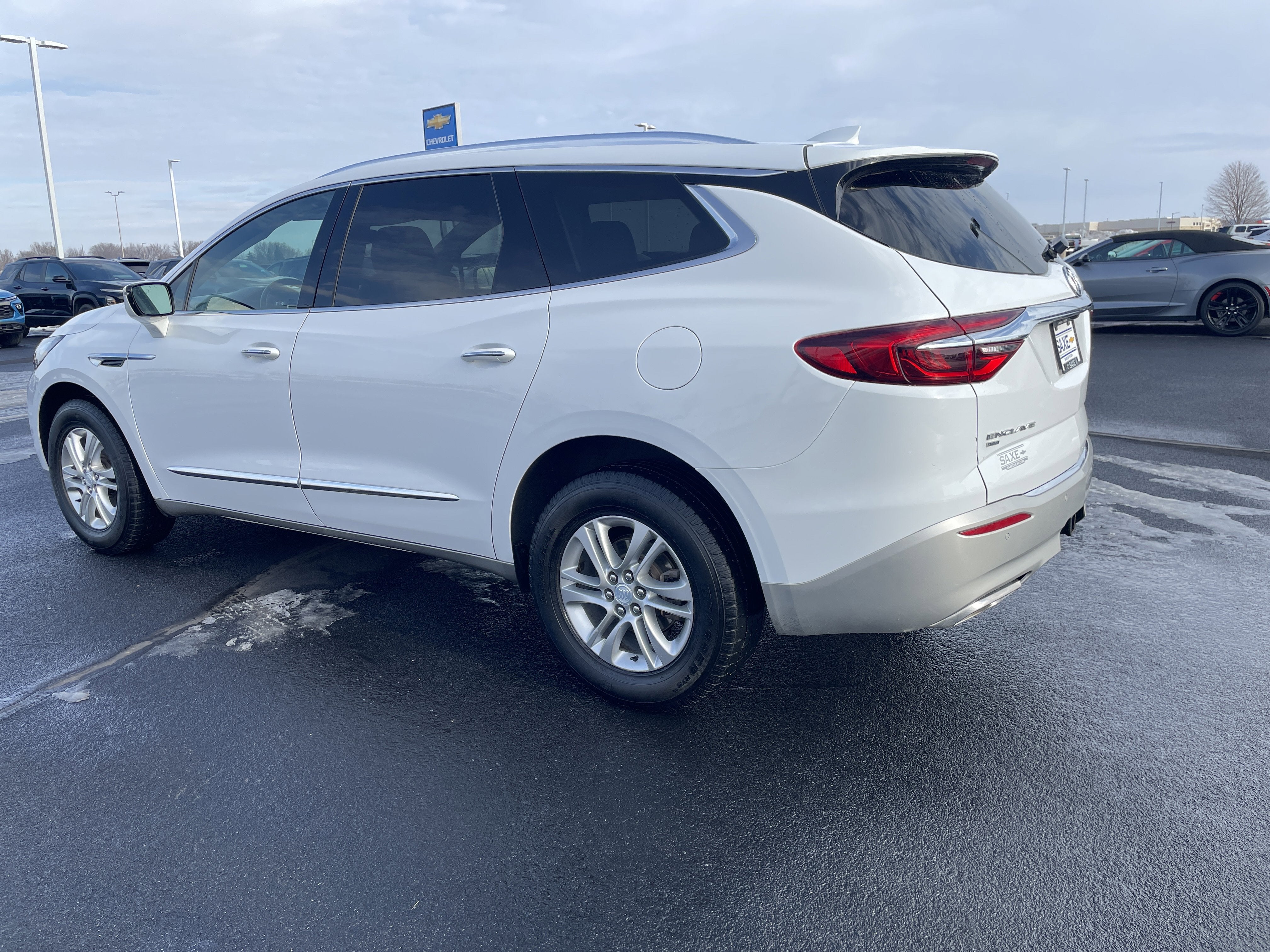 2021 Buick Enclave Essence
