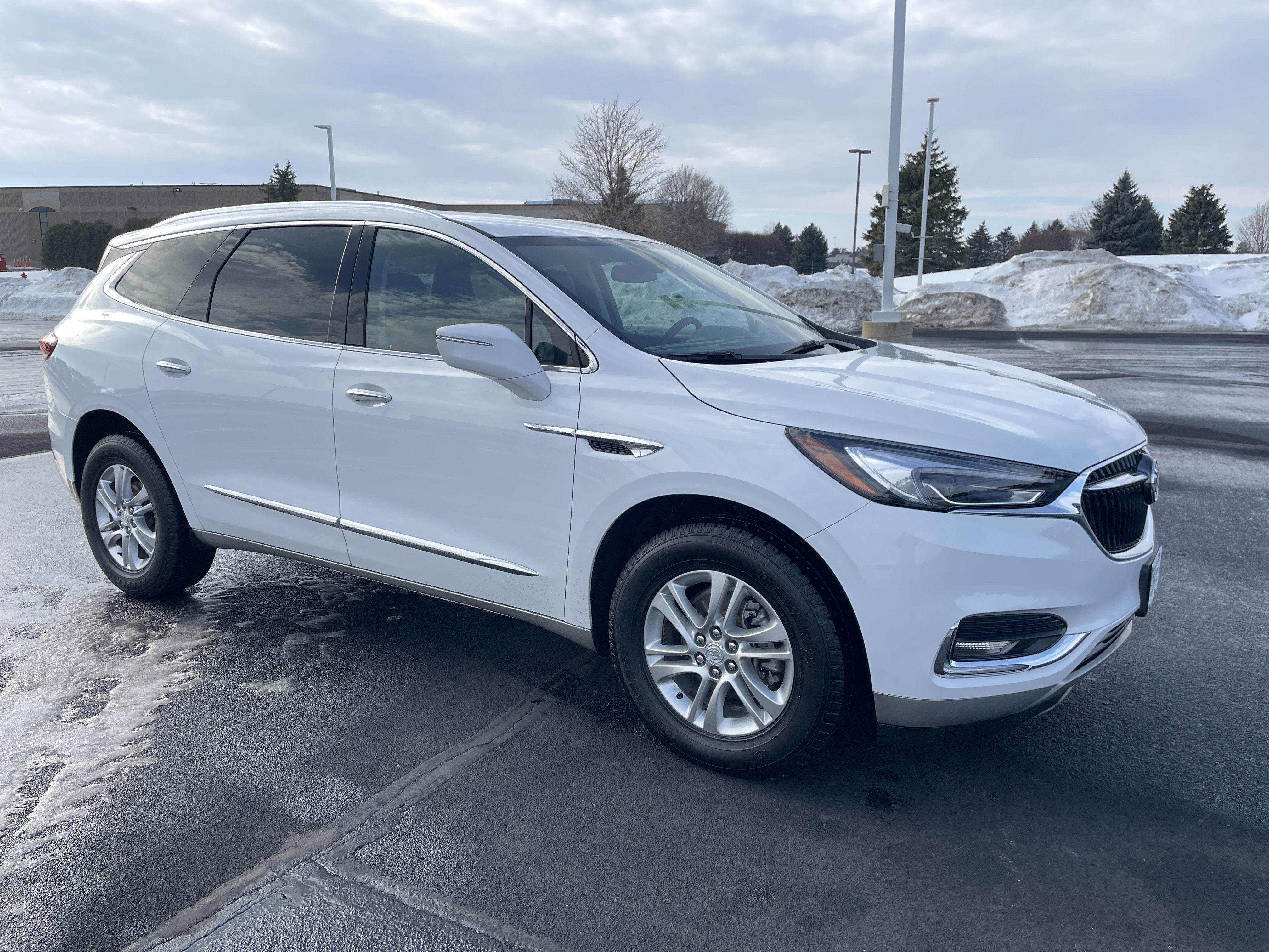 2021 Buick Enclave Essence