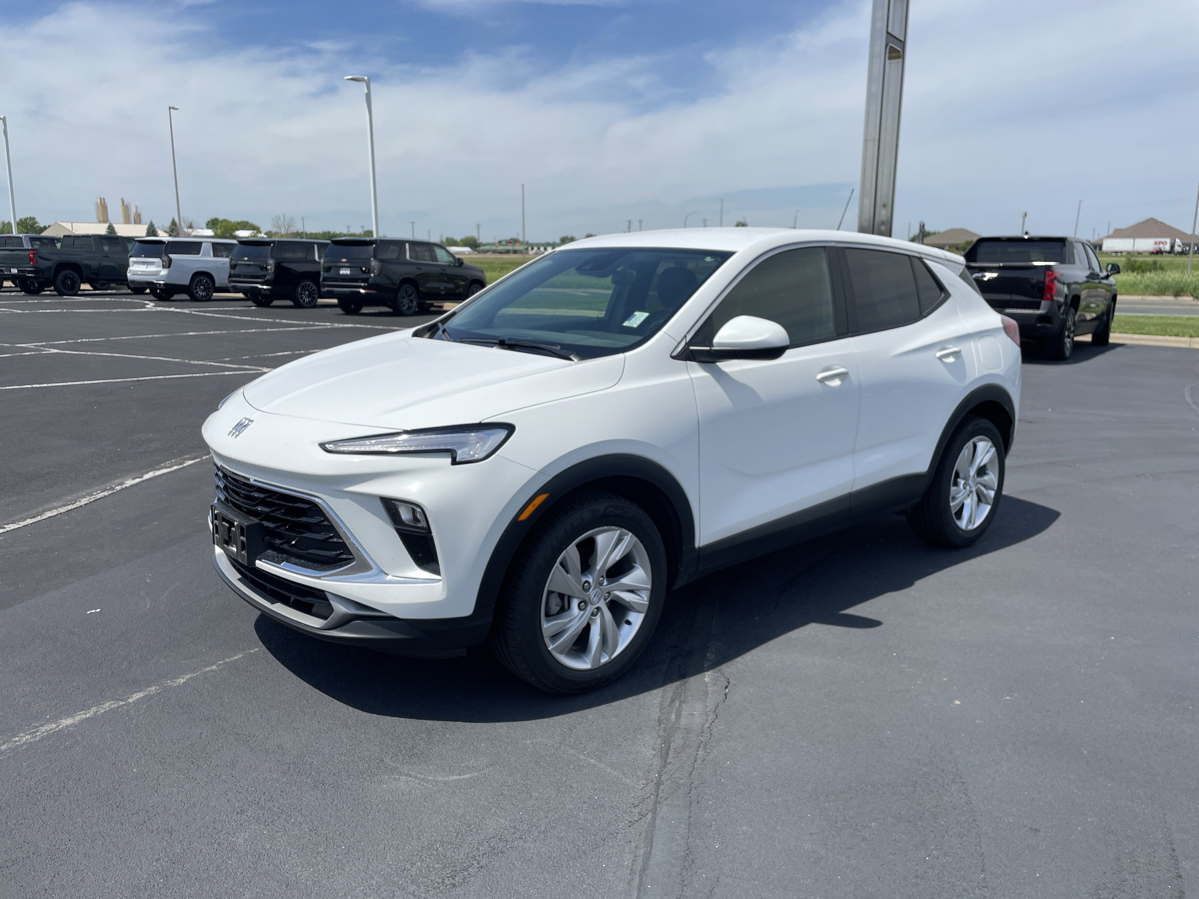 2024 Buick Encore GX Preferred's photo